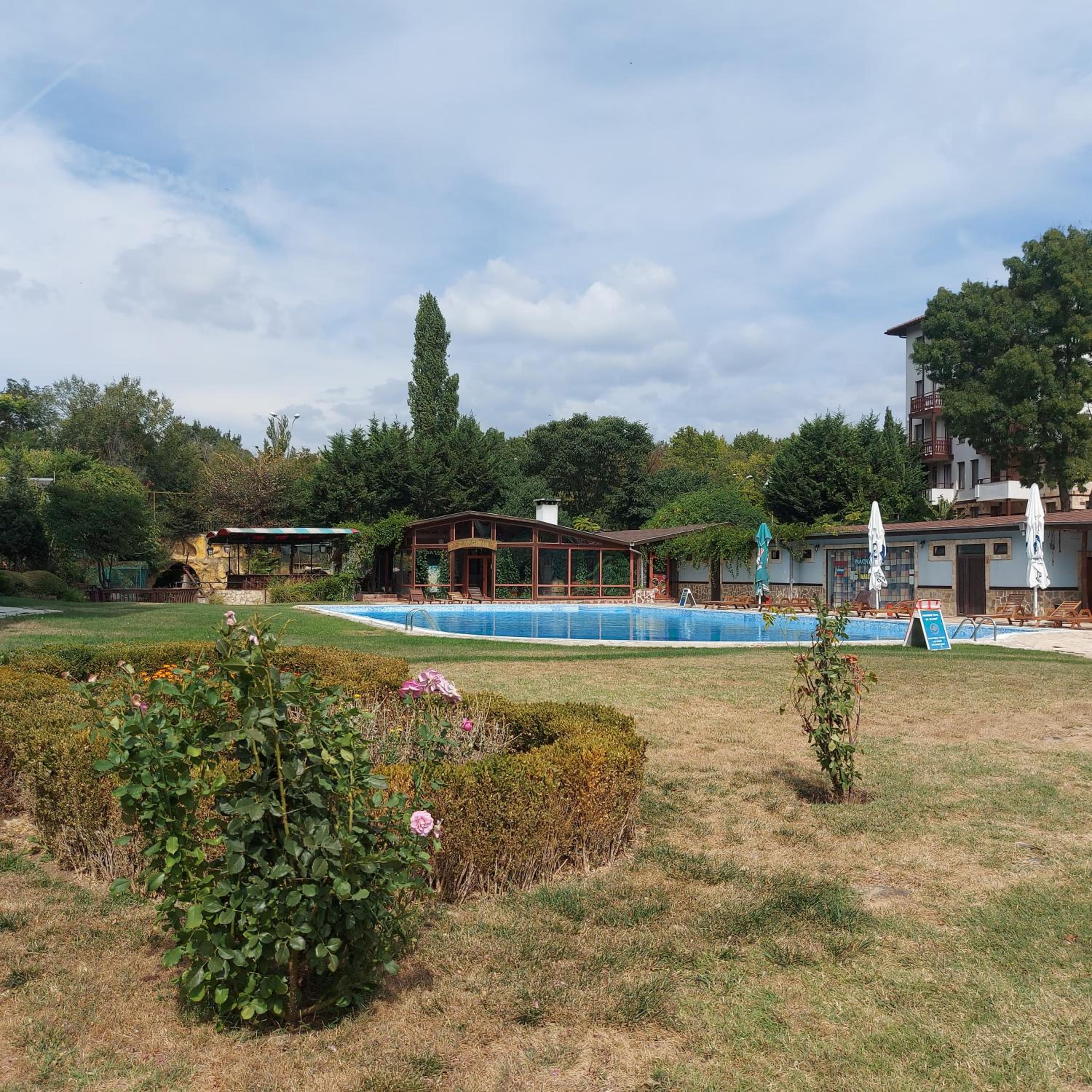 Photo 16