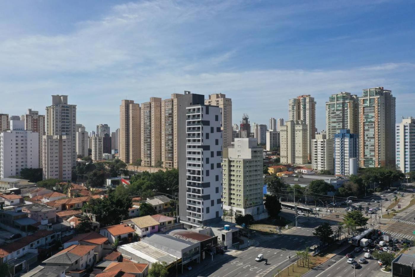 Studio aconchegante ao lado do metrô Brooklin