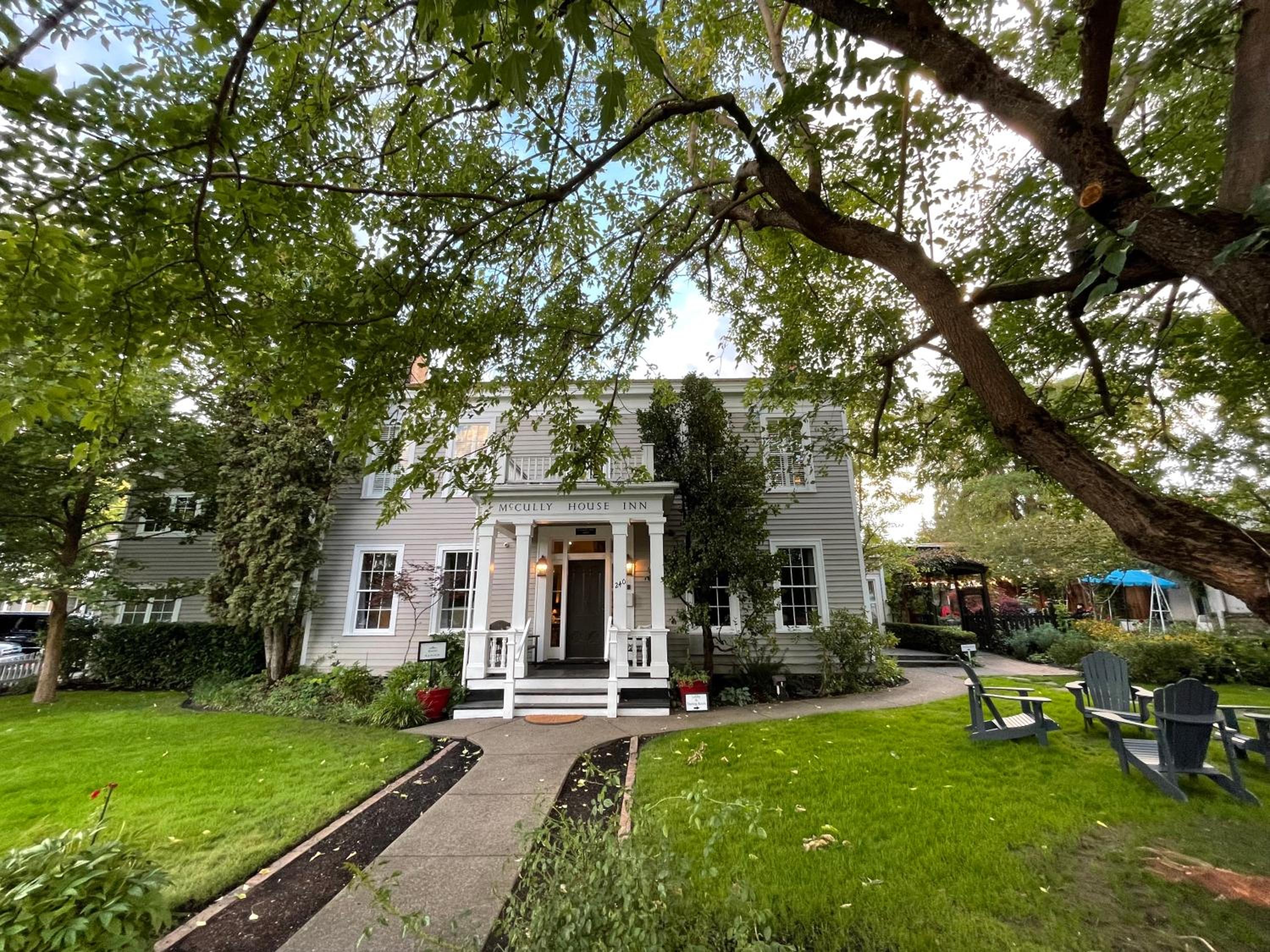 Jacksonville Vacations - McCully House Inn - Property Image 37