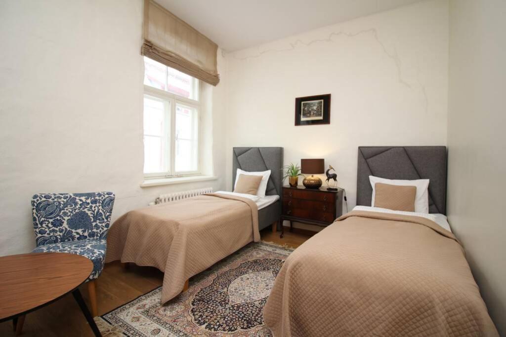 Tallinn City Apartments - Luxury 3 bedroom, sauna, views view 2