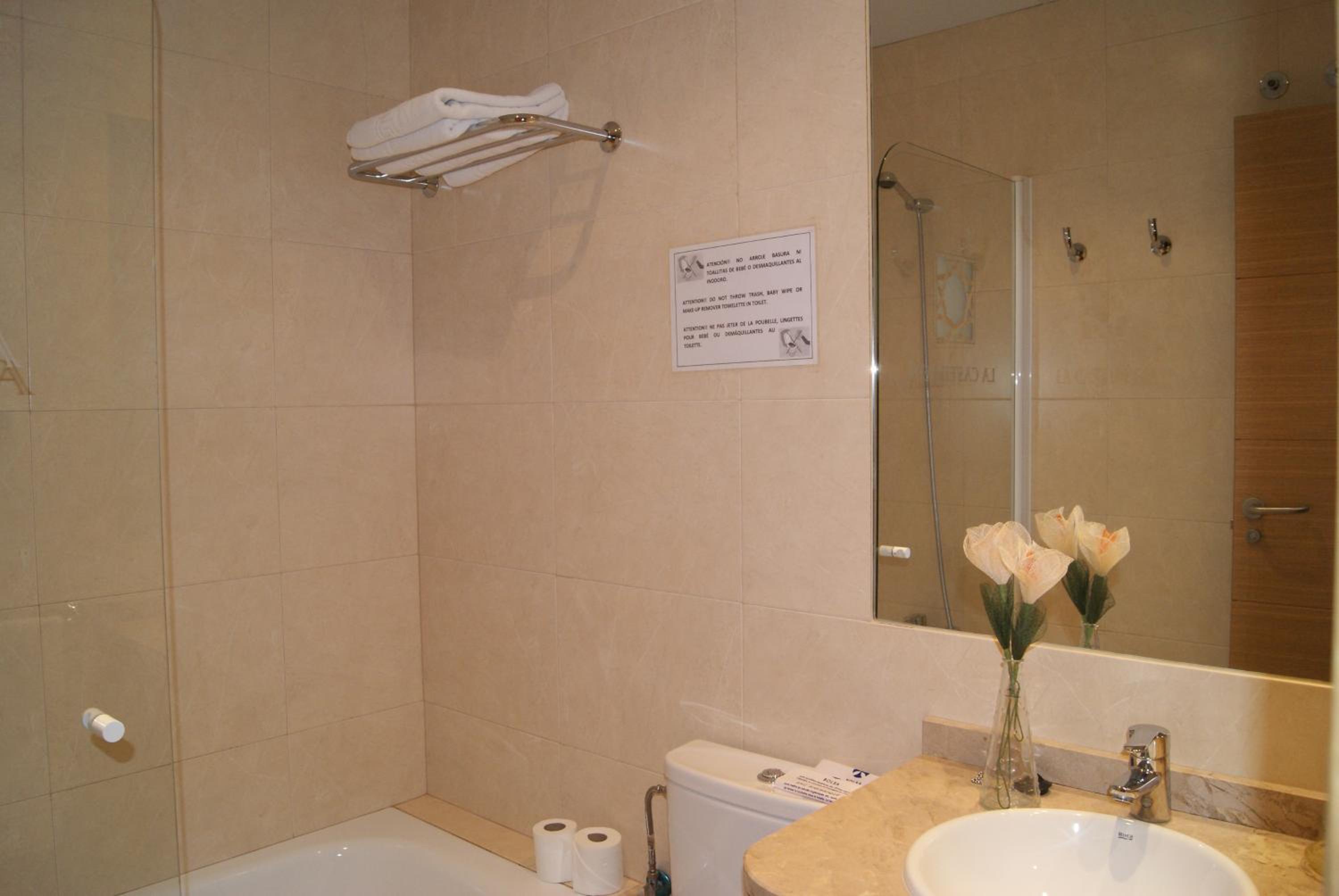 Apartamentos Turísticos La Castilleja