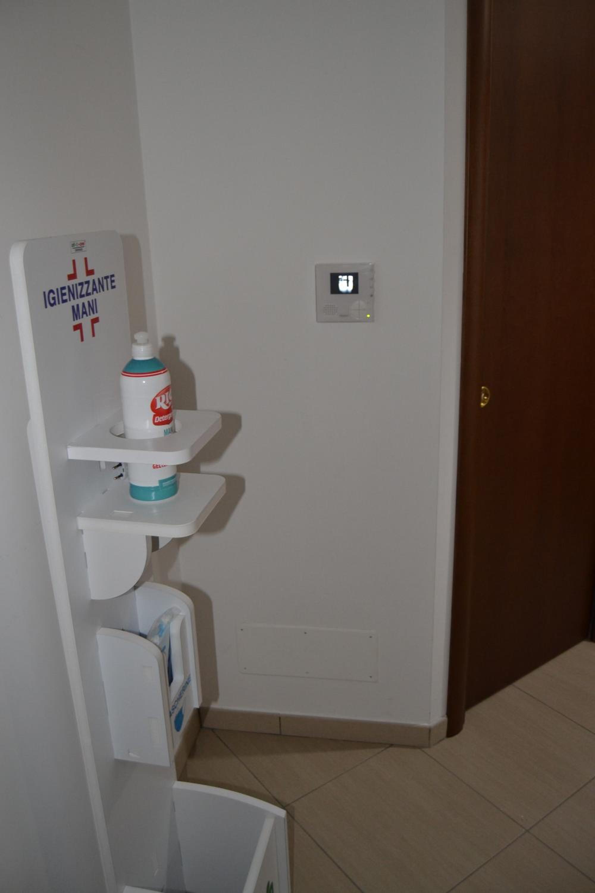 Photo 10