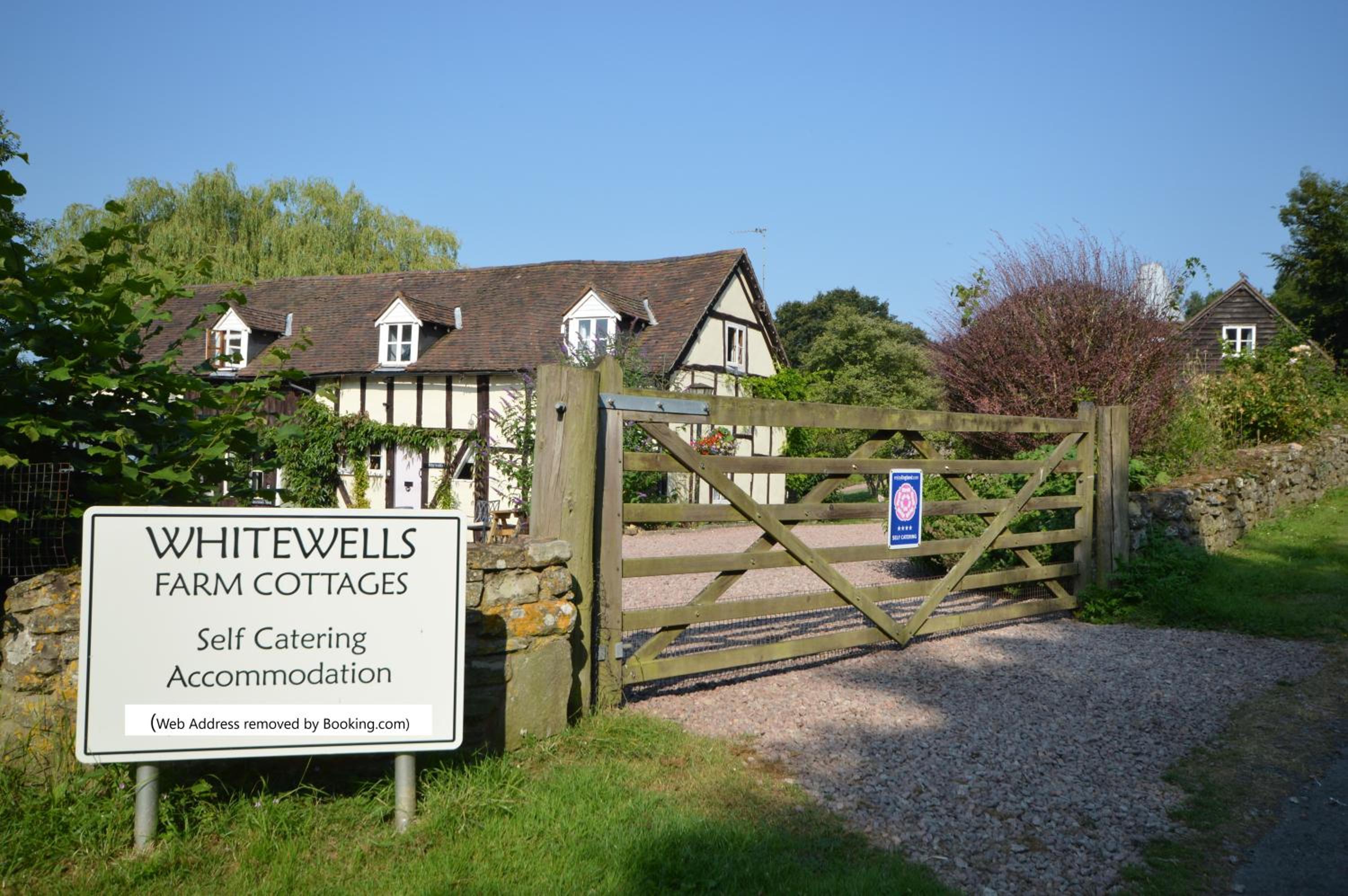 Whitewells Farm Cottages - 7 exceptionally well appointed pet friendly barn conversions set in 10 acres of gardens, fields and woodland suitable from 2 to 