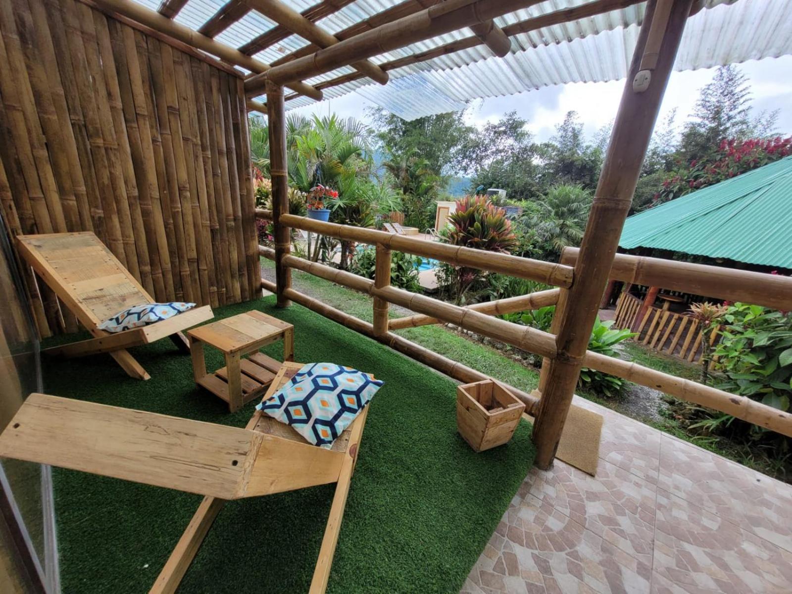 Mindo GlamBird Glamping & Lodge view 5