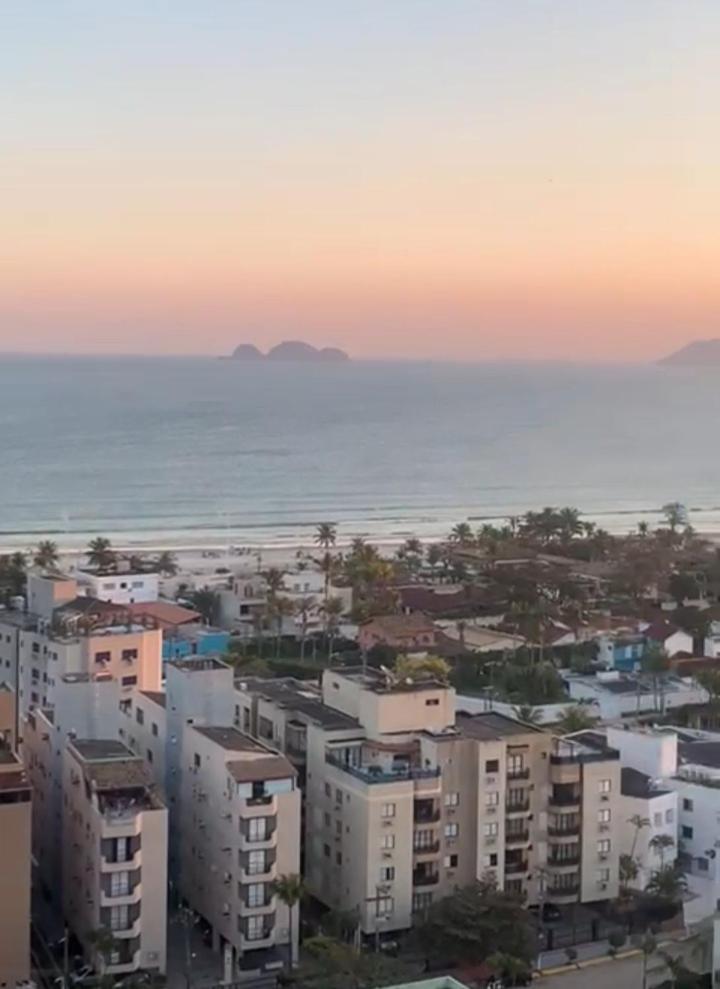 Apto Vista para o Mar Enseada - Guaruja 18o andar Cond Clube