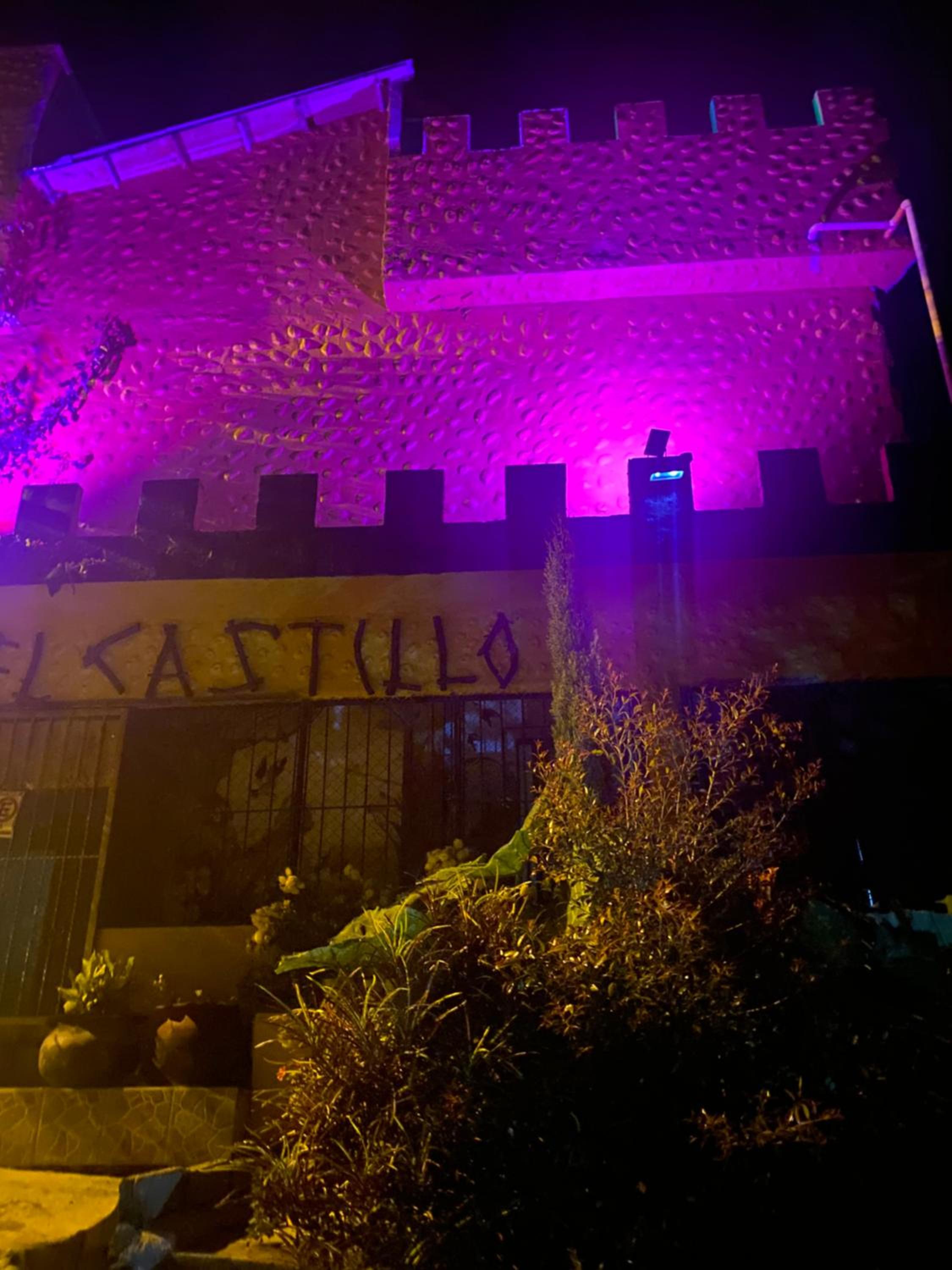 Hotel Hostal El Castillo Santa