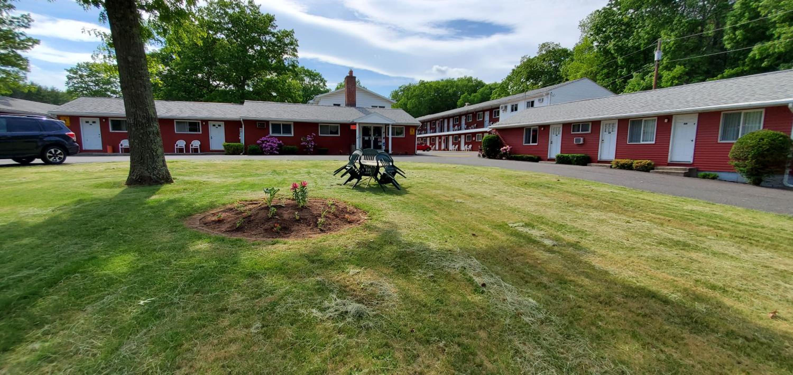 Red Ranch Inn