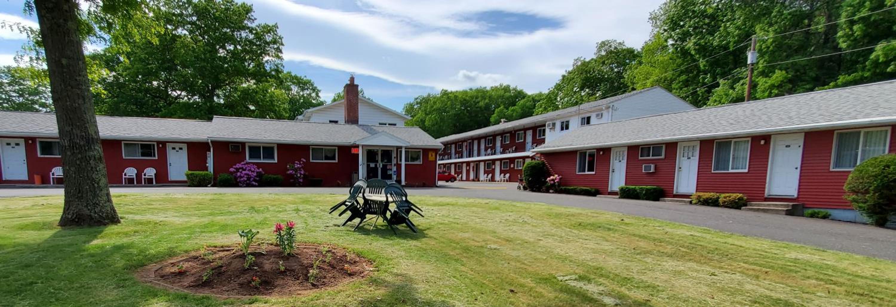Red Ranch Inn