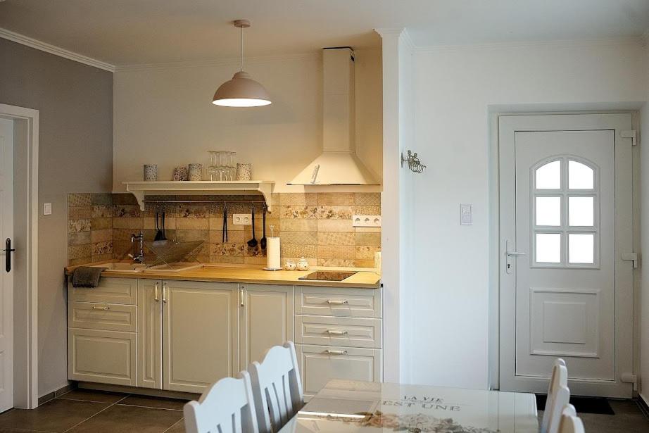 Vintage home Lelle view 5