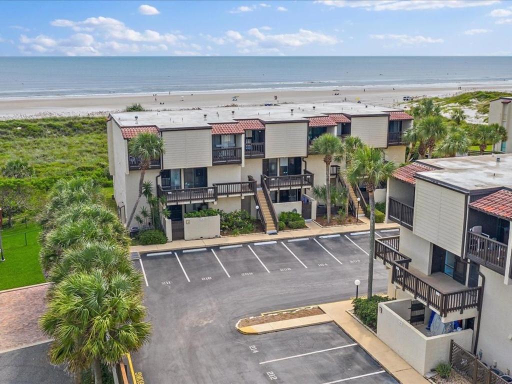 Island House A209 condo view 4