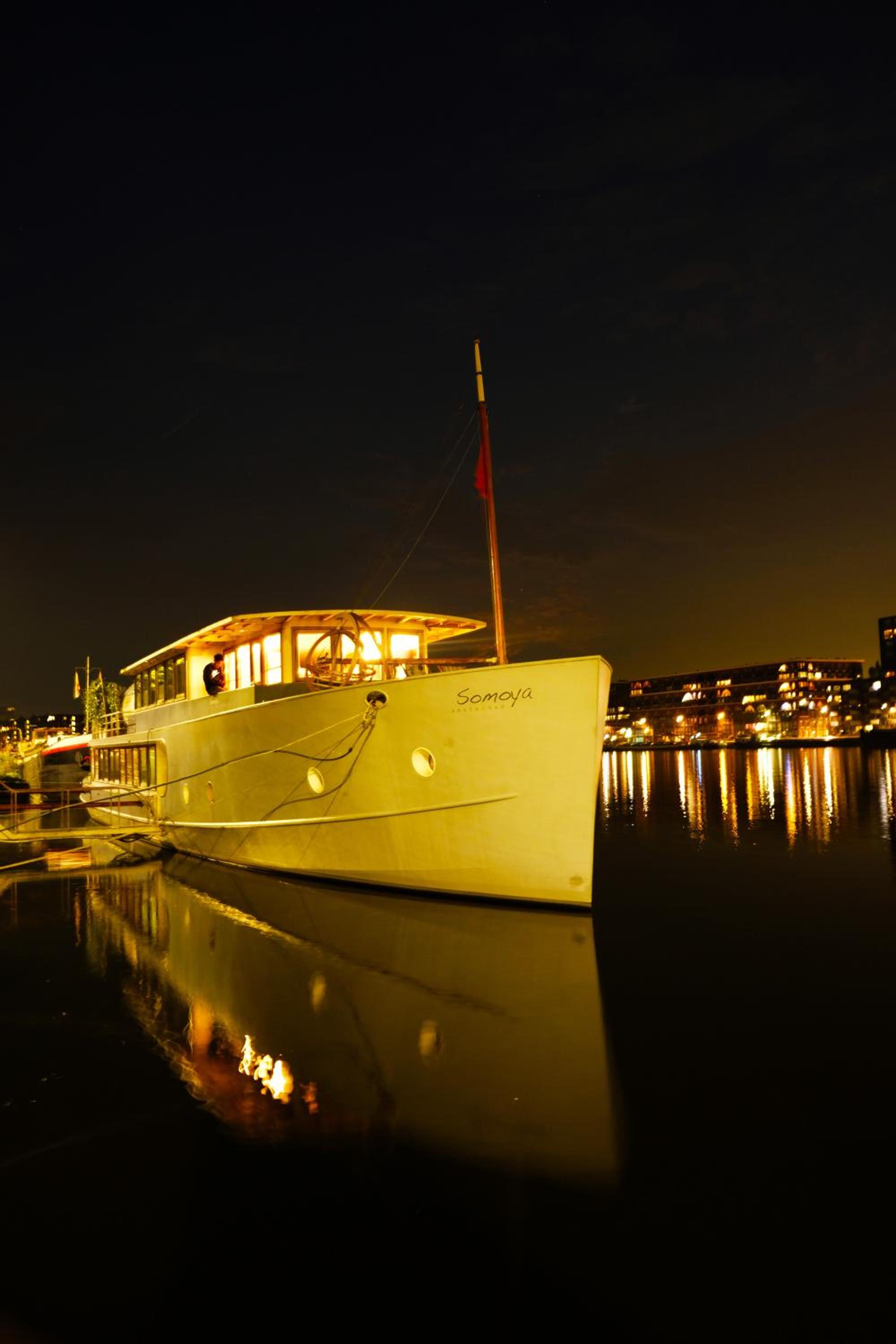 Stunning boat with a view