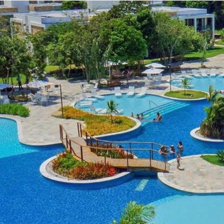 Iloa um paraíso esperando por você