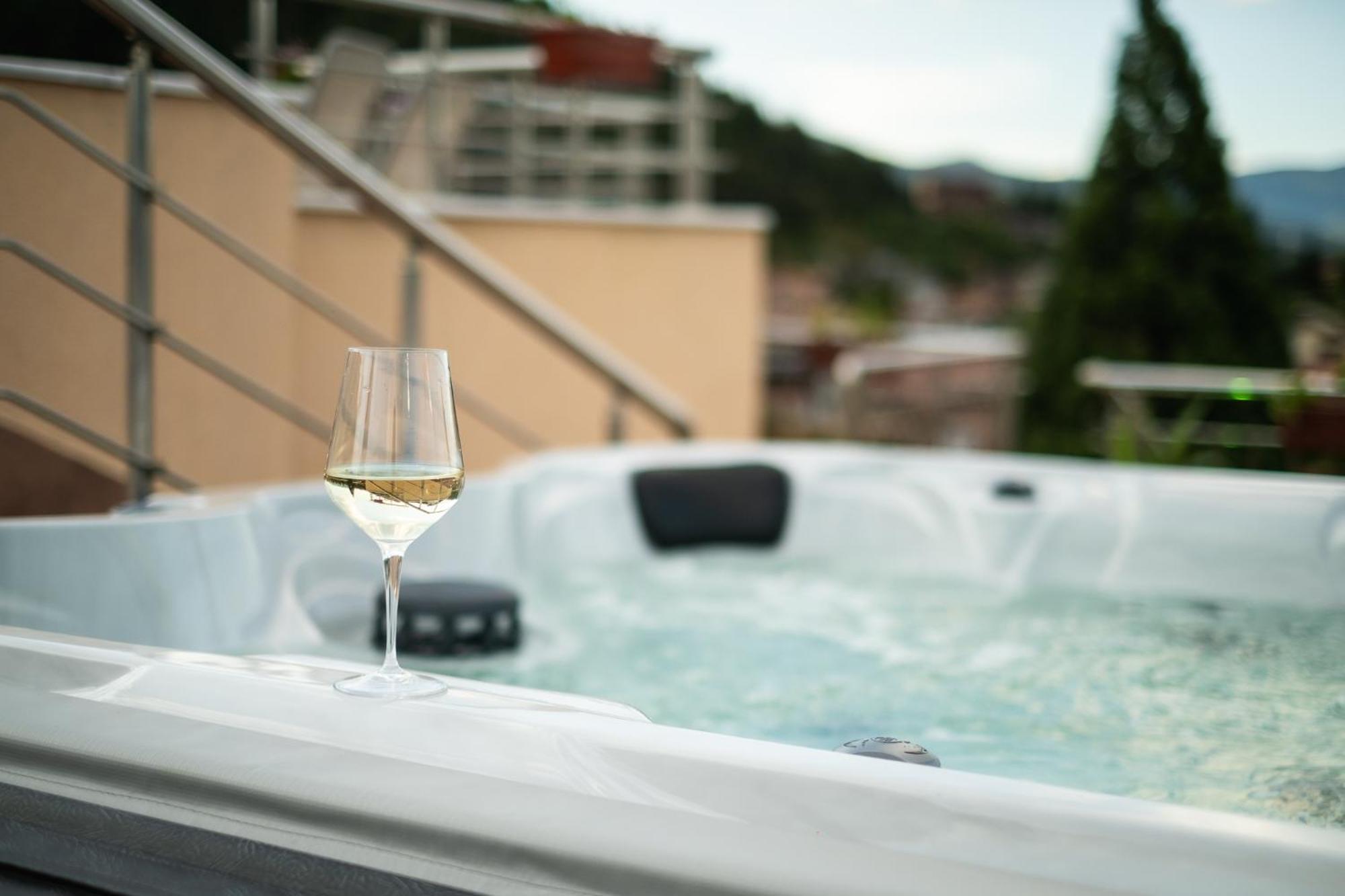 Hotel Sky Garden House - Image 1