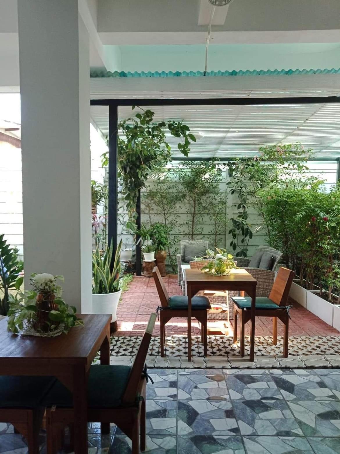 TEAK VILLA