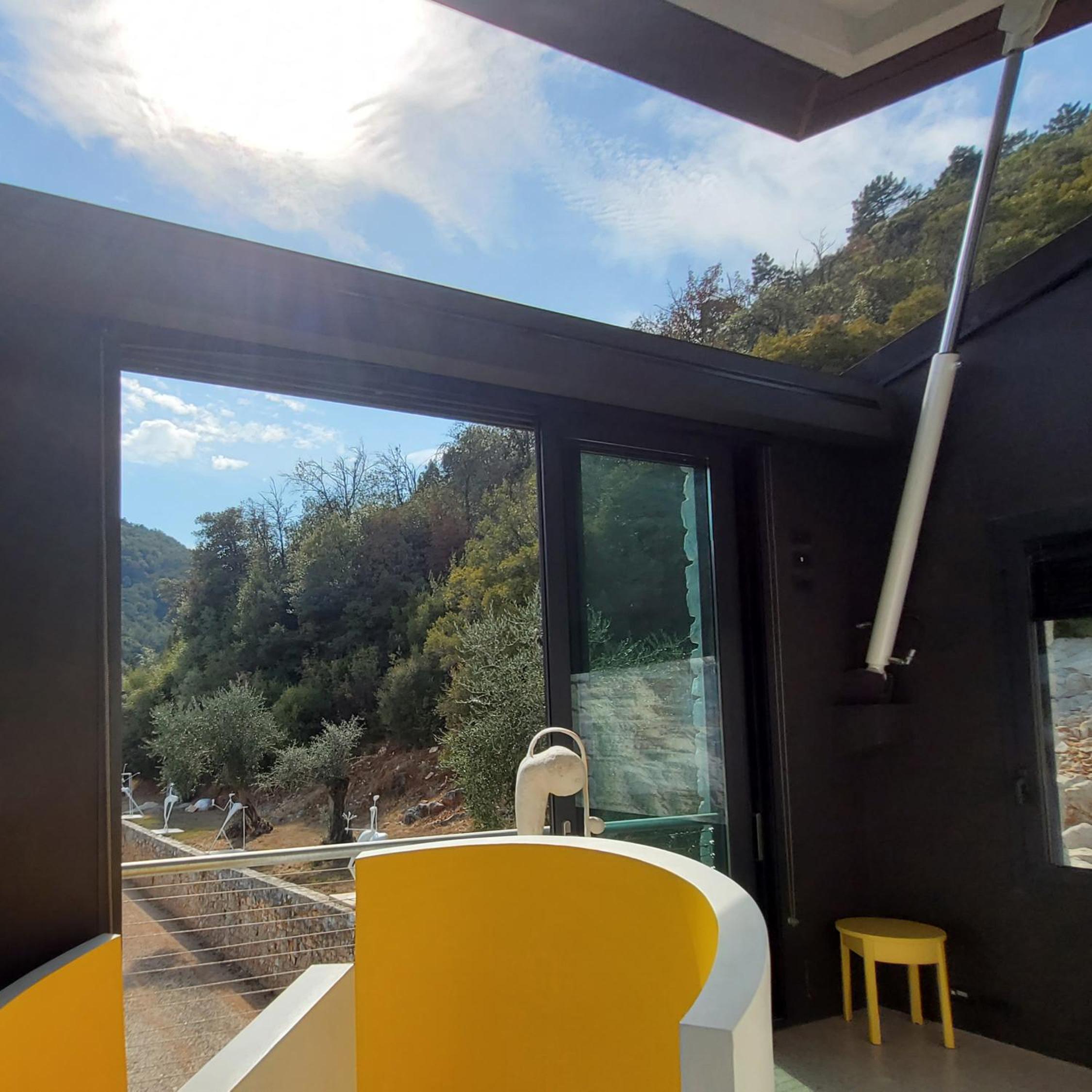 VILLETTA FARFALLINA "The unique property in the world with an openable roof"