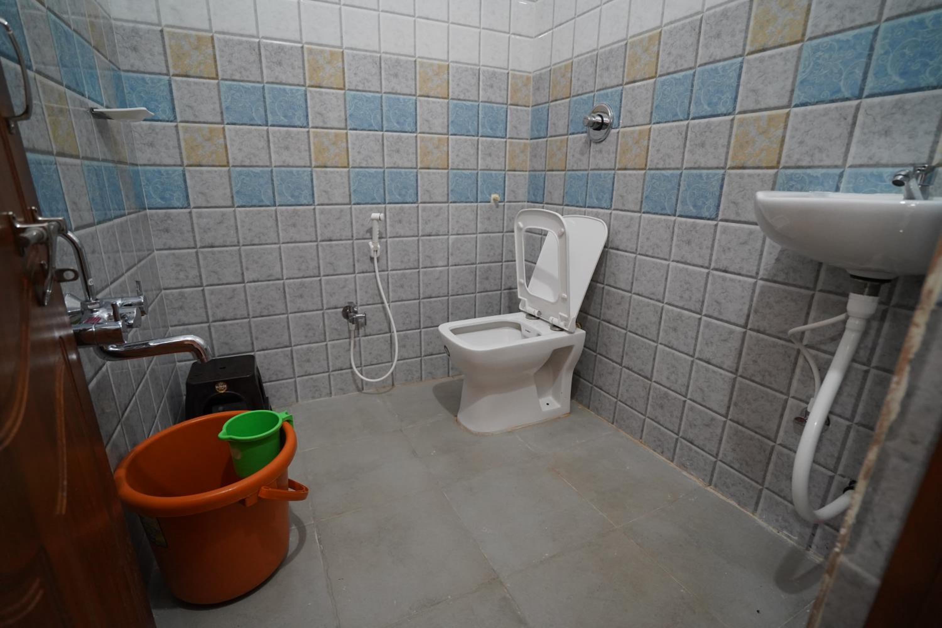 Photo 12