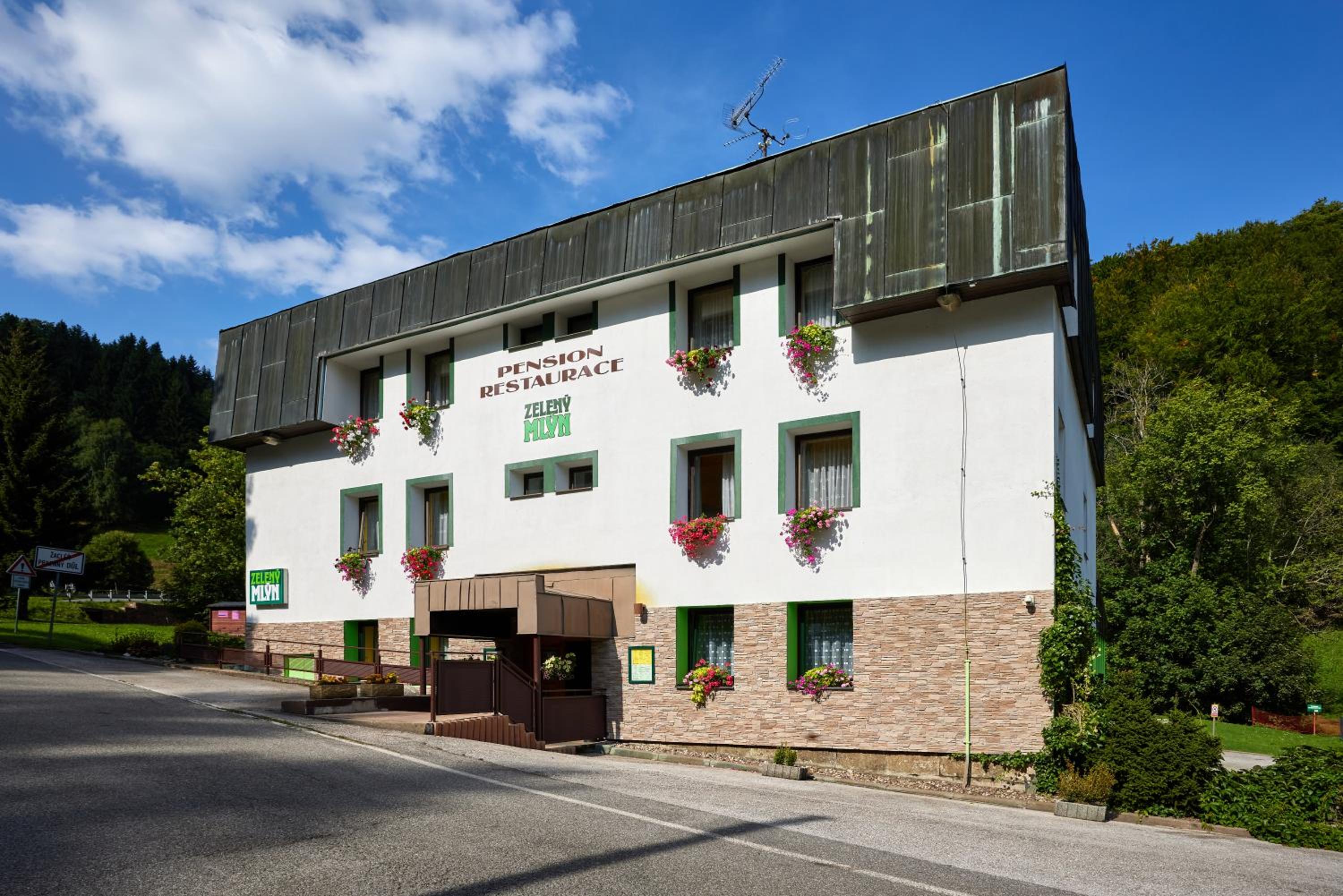 Pension & restaurace Zelený Mlýn Žacléř