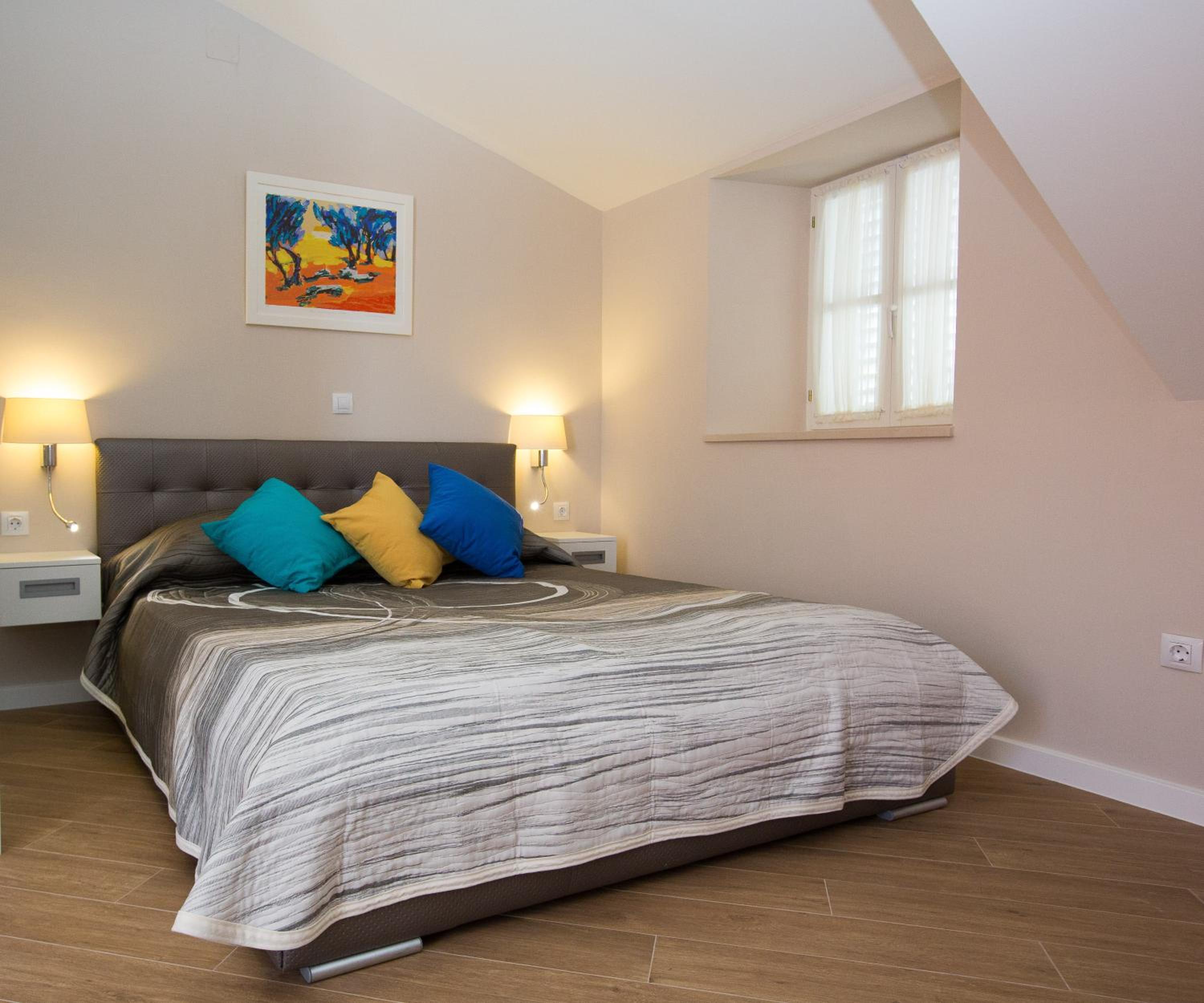 Villa Flores Room