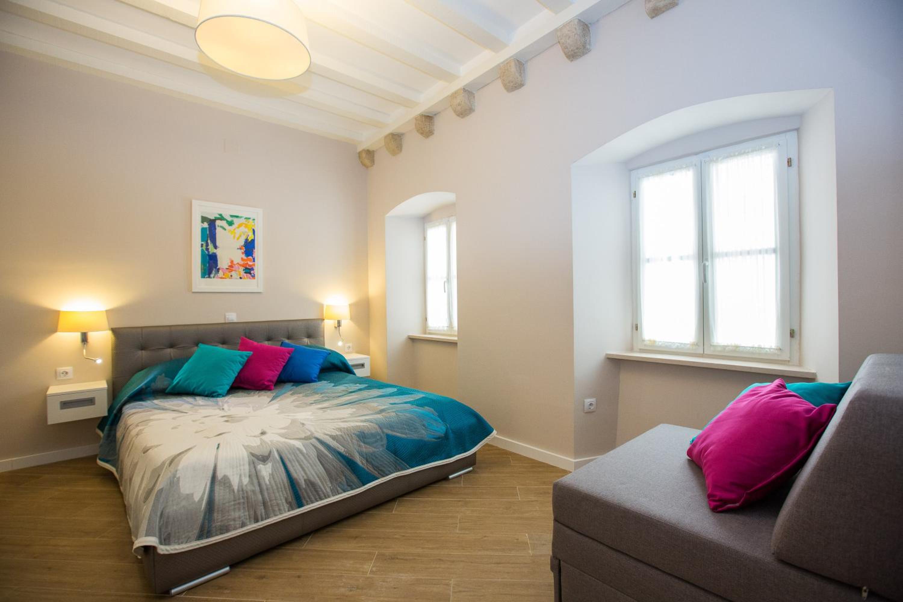 Villa Flores Room