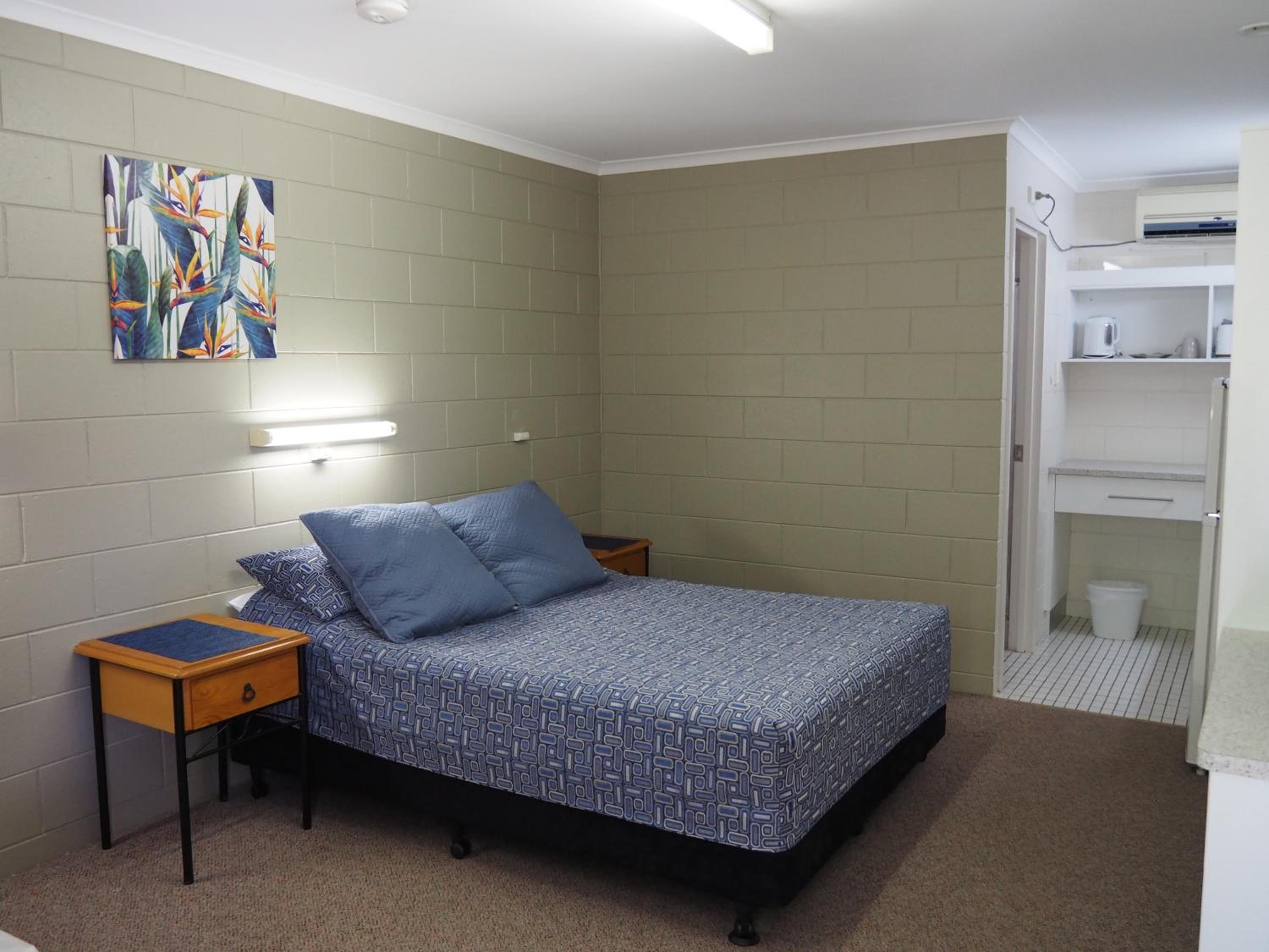 Sunbird Motel