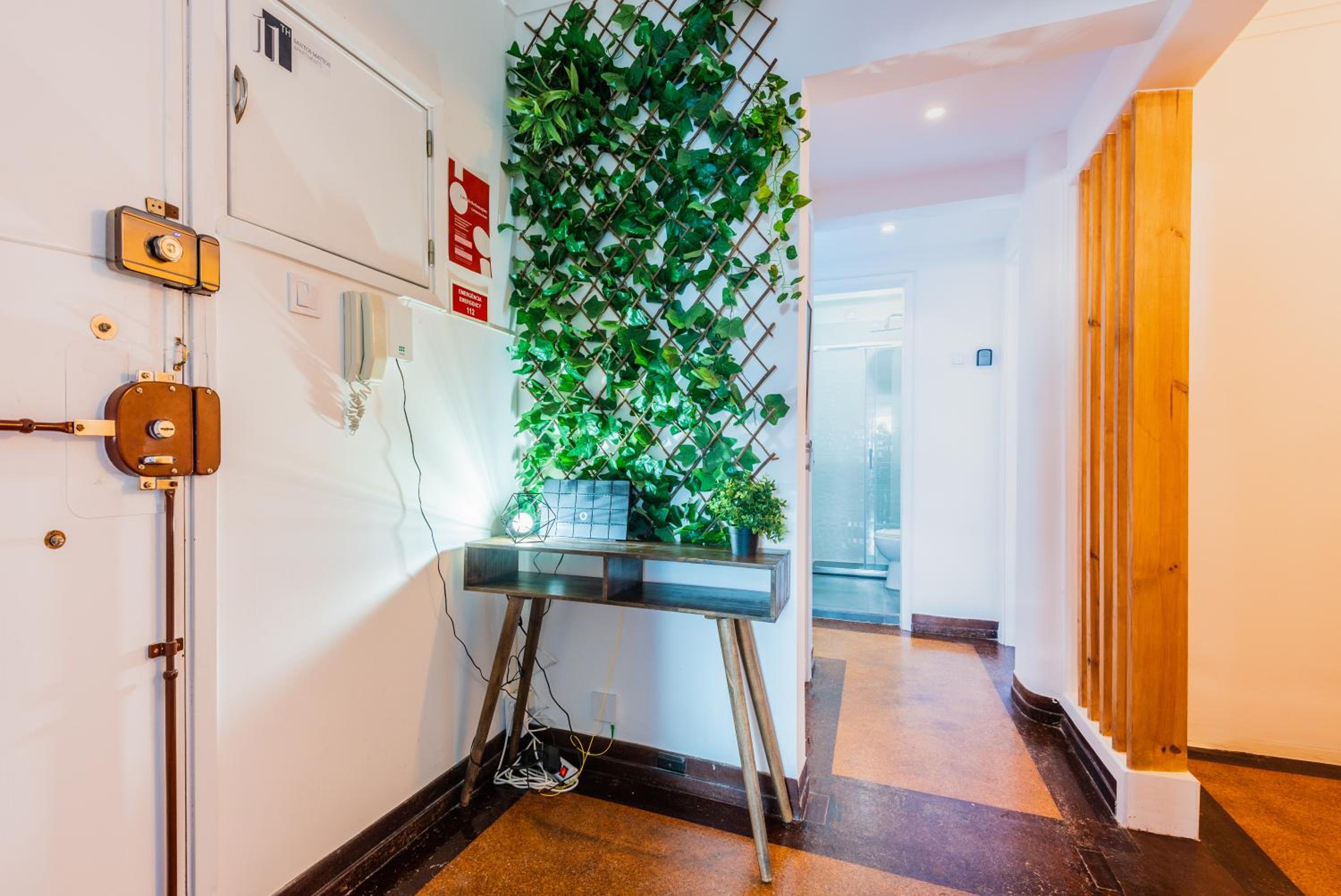 Santos Mattos Guesthouse & Apartments by Lisbon with Sintra - Image 3