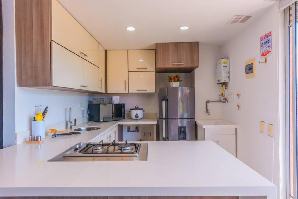 Beautiful Apartment UltraFast Internet /El Poblado view 2