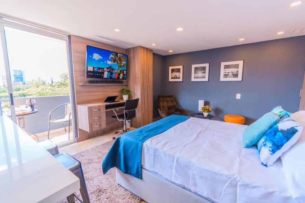 Beautiful Apartment UltraFast Internet /El Poblado view 3