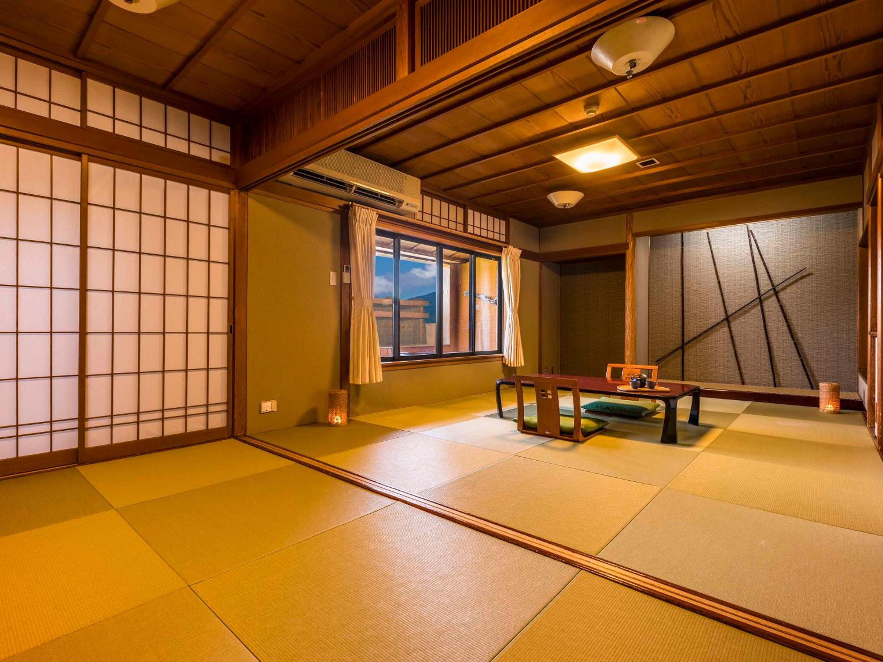 Ooedo Onsen Monogatari Premium Enakyo