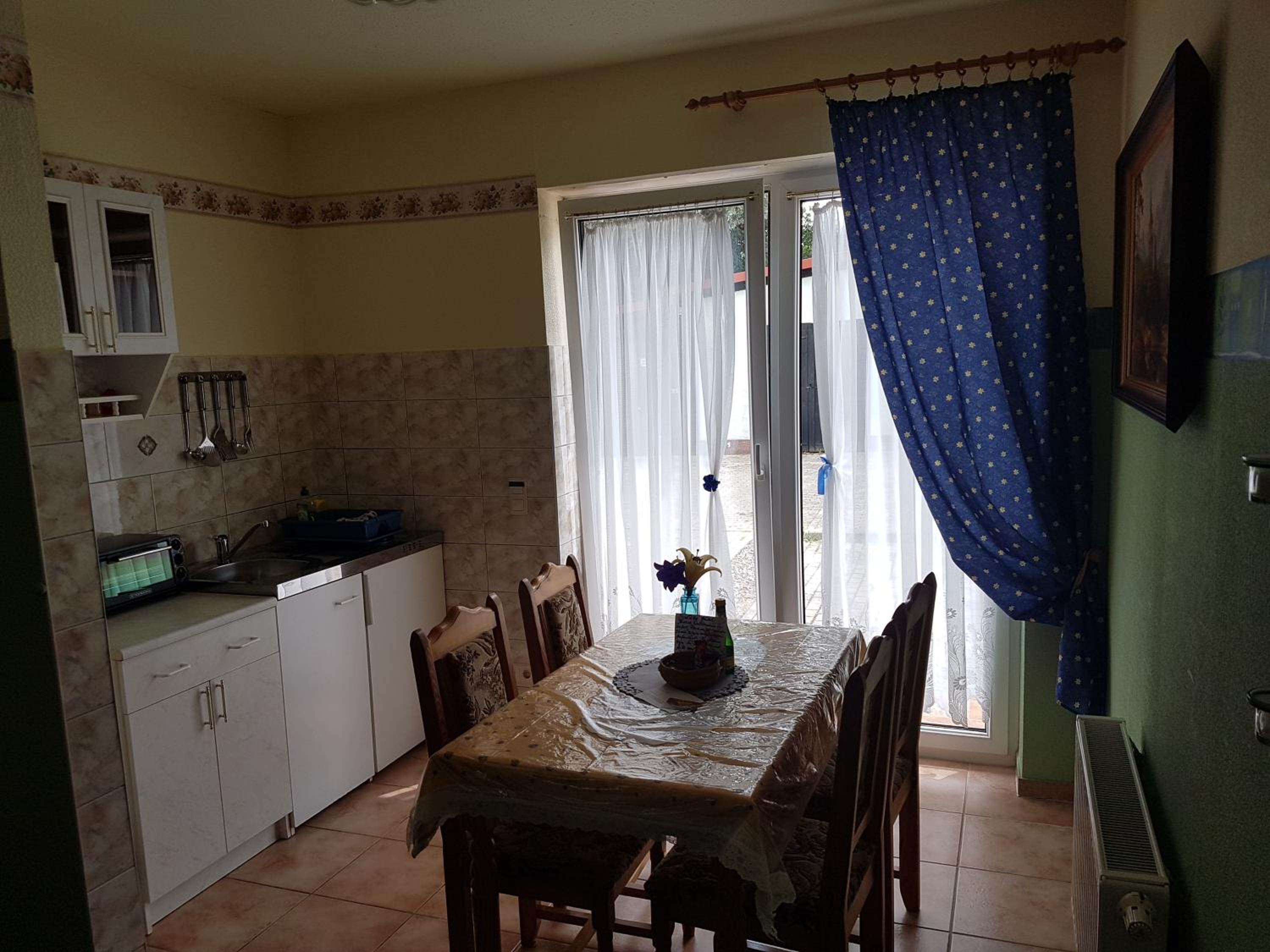 Photo 34