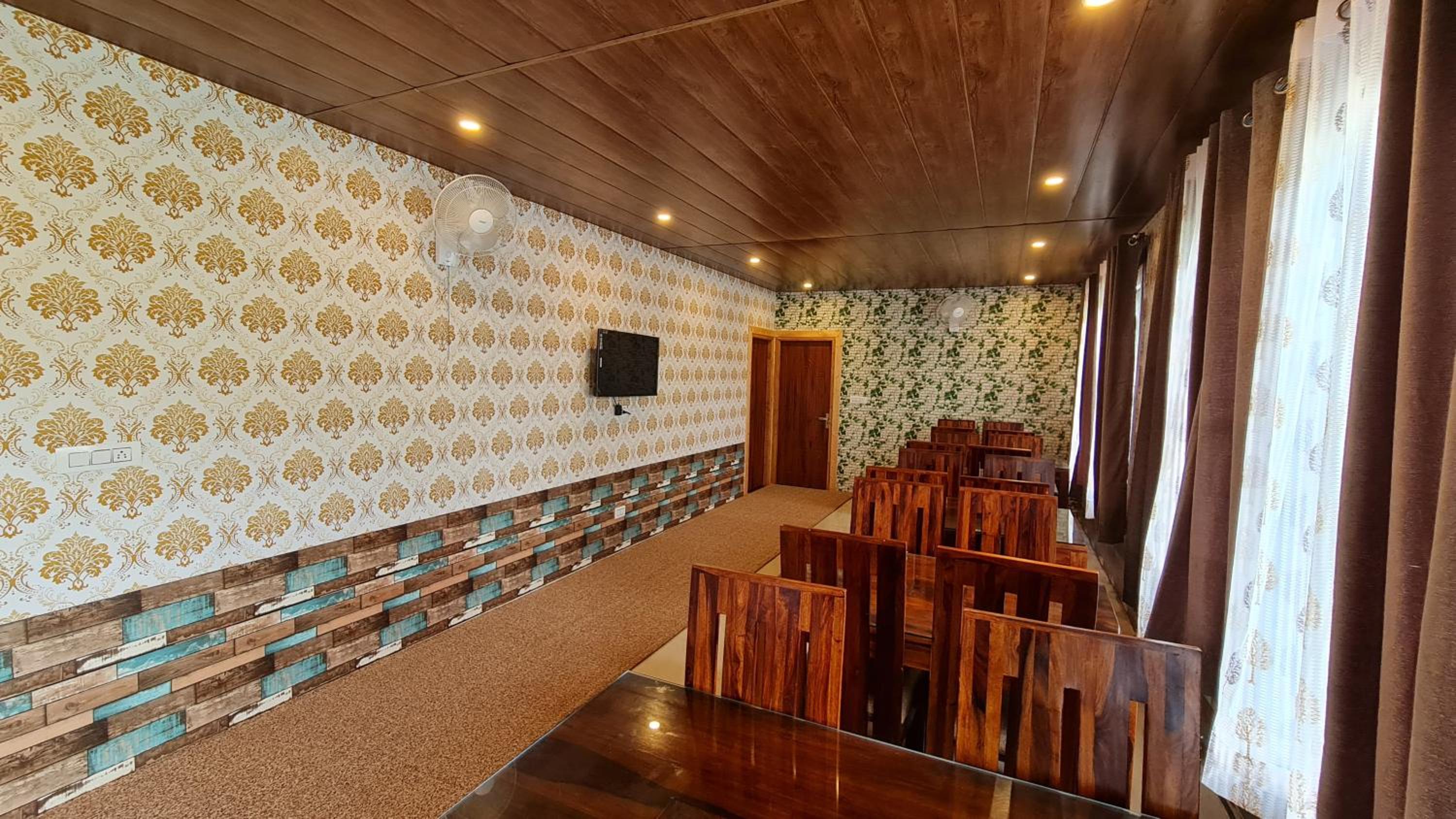 meeting & event spaces