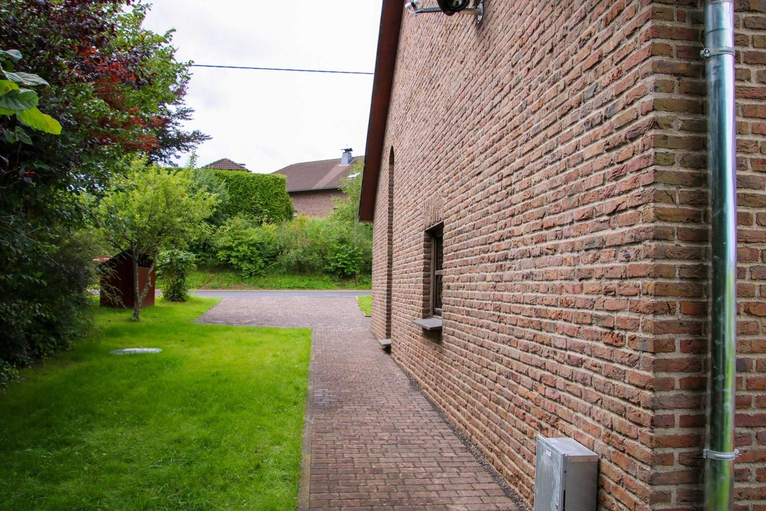 Photo 42