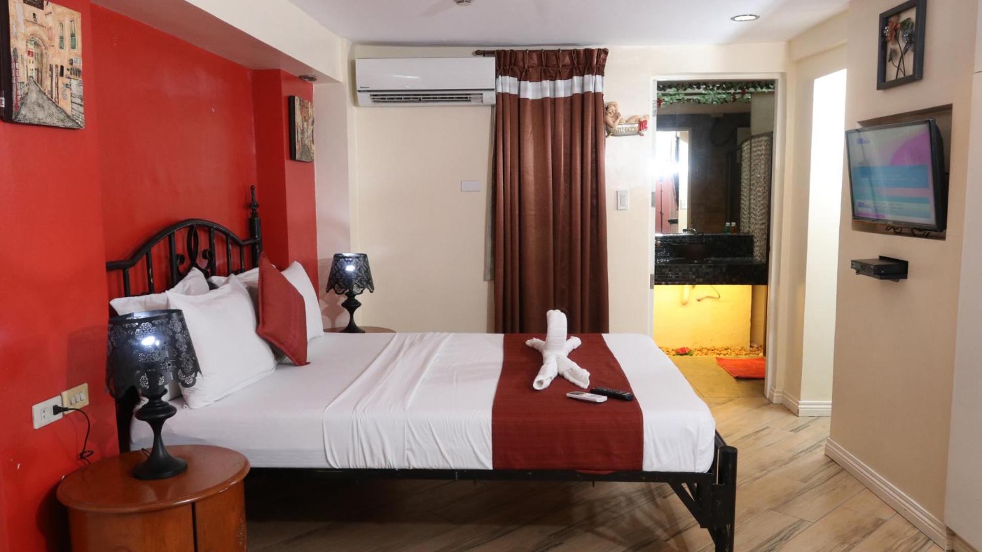 1775 Adriatico Suites