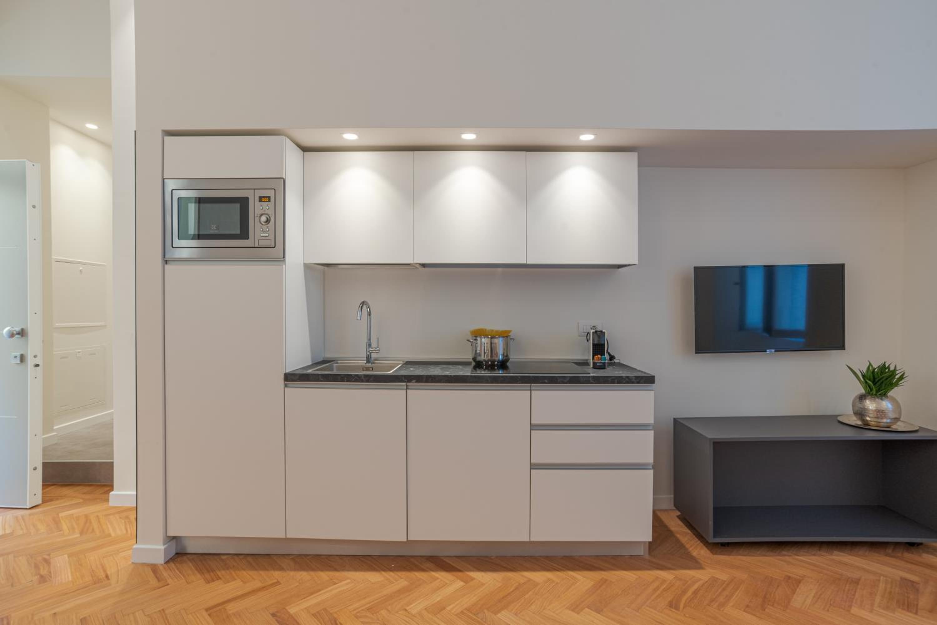 Suite Del Vescovo - by MyHomeInComo view 5