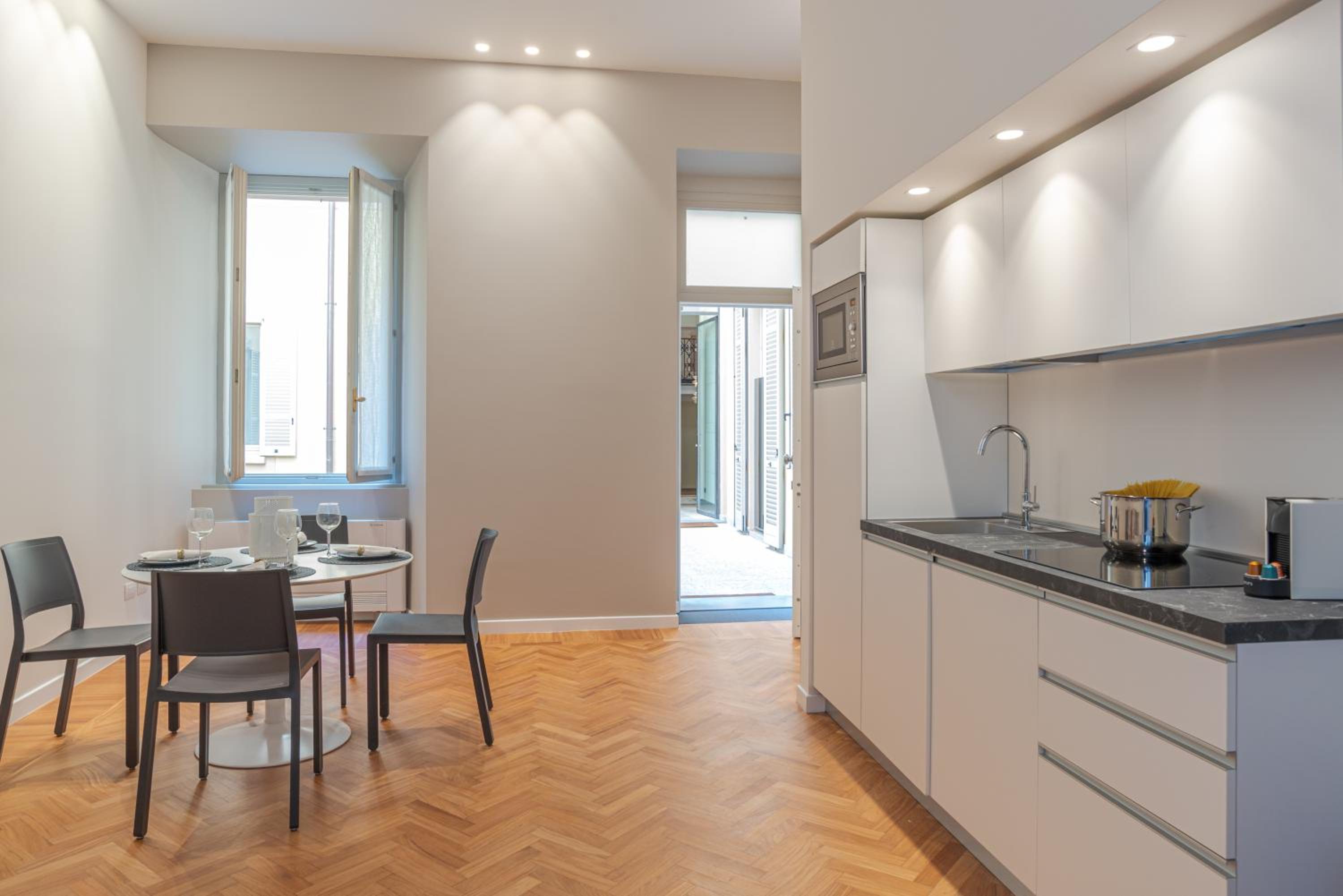 Suite Del Vescovo - by MyHomeInComo view 4