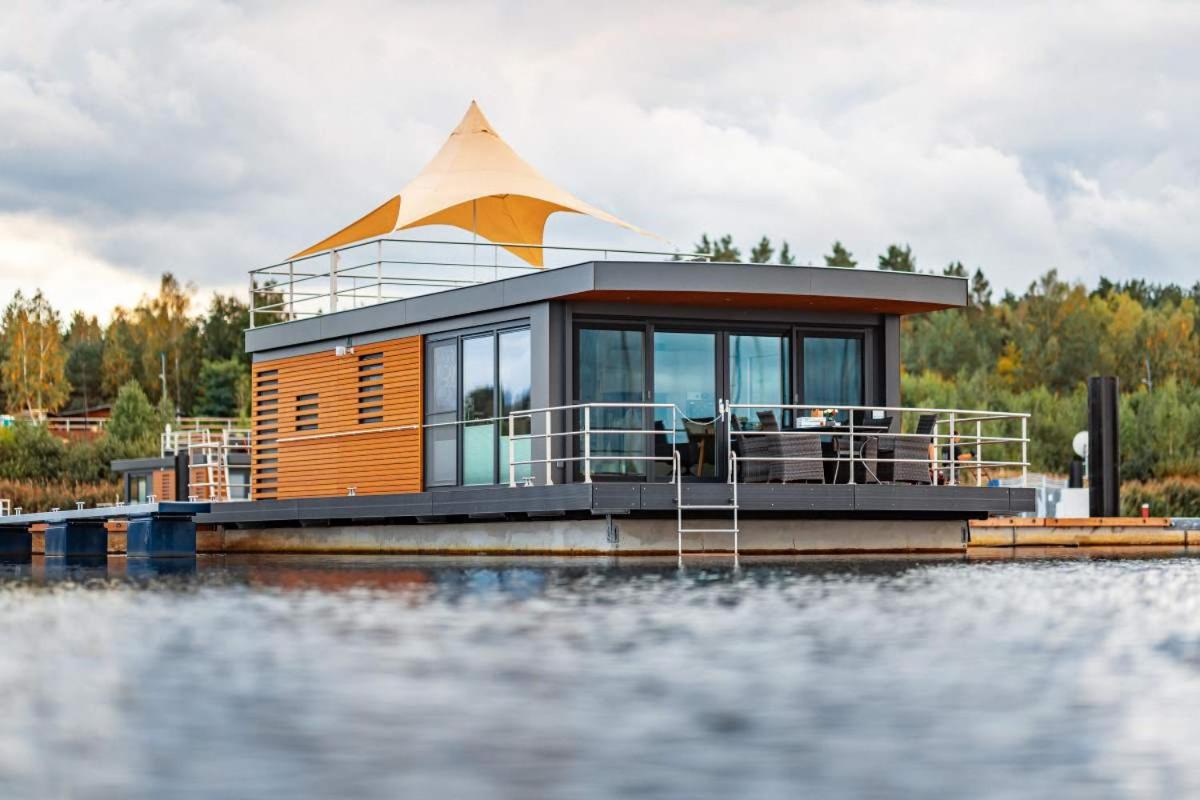 Floatinghouses Bärwalder See