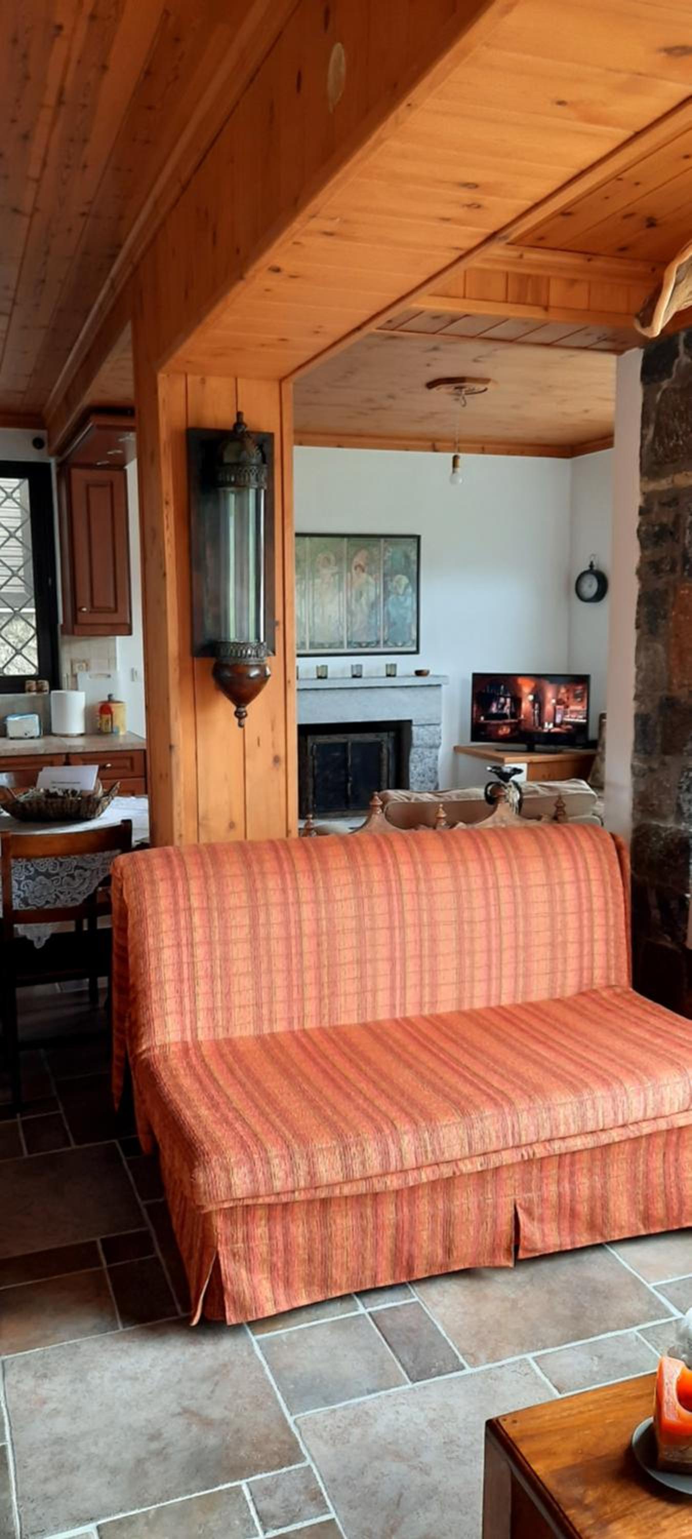 Elati's traditional and cosy home view 4