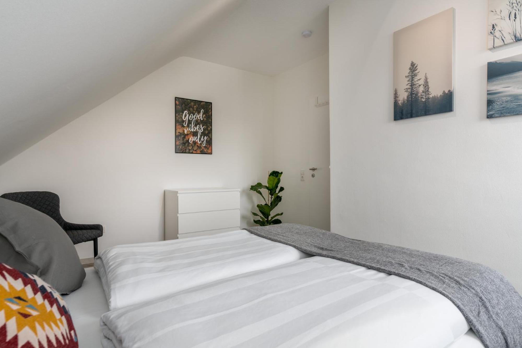 CASSEL LOFTS - Komfortable Wohnung für 4 - nahe SMA & Fulda