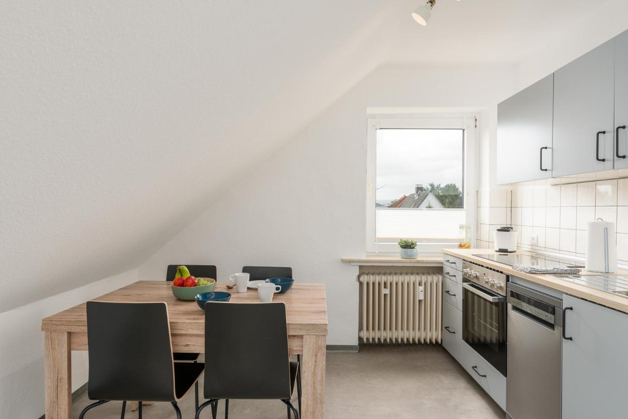 CASSEL LOFTS - Komfortable Wohnung für 4 - nahe SMA & Fulda