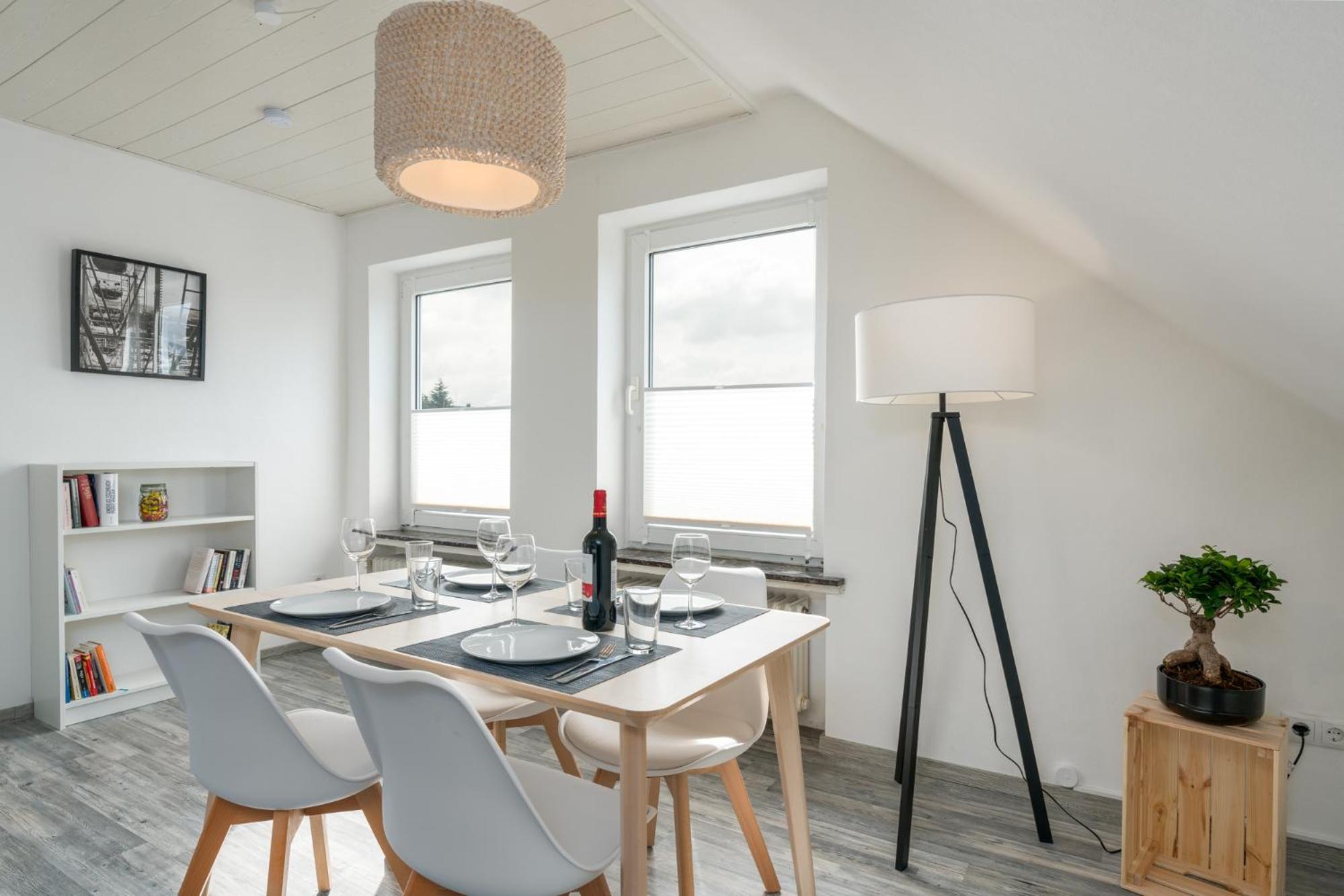 CASSEL LOFTS - Komfortable Wohnung für 4 - nahe SMA & Fulda