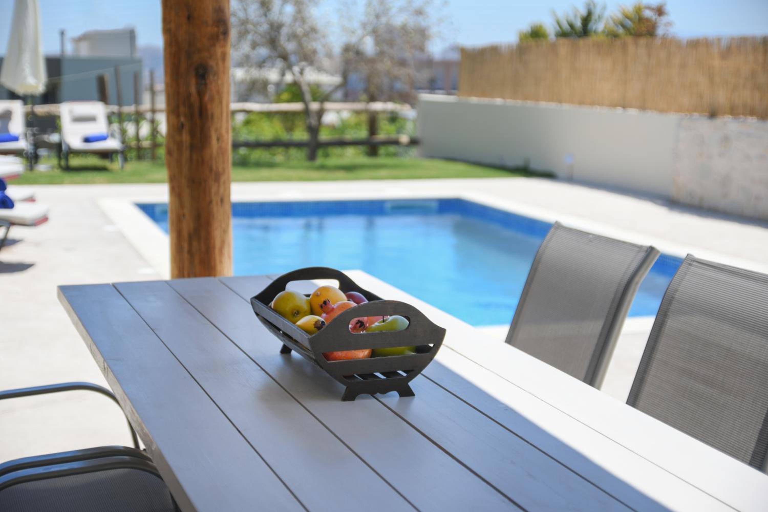 Arismari Villa - Heated Private Pool photo 2