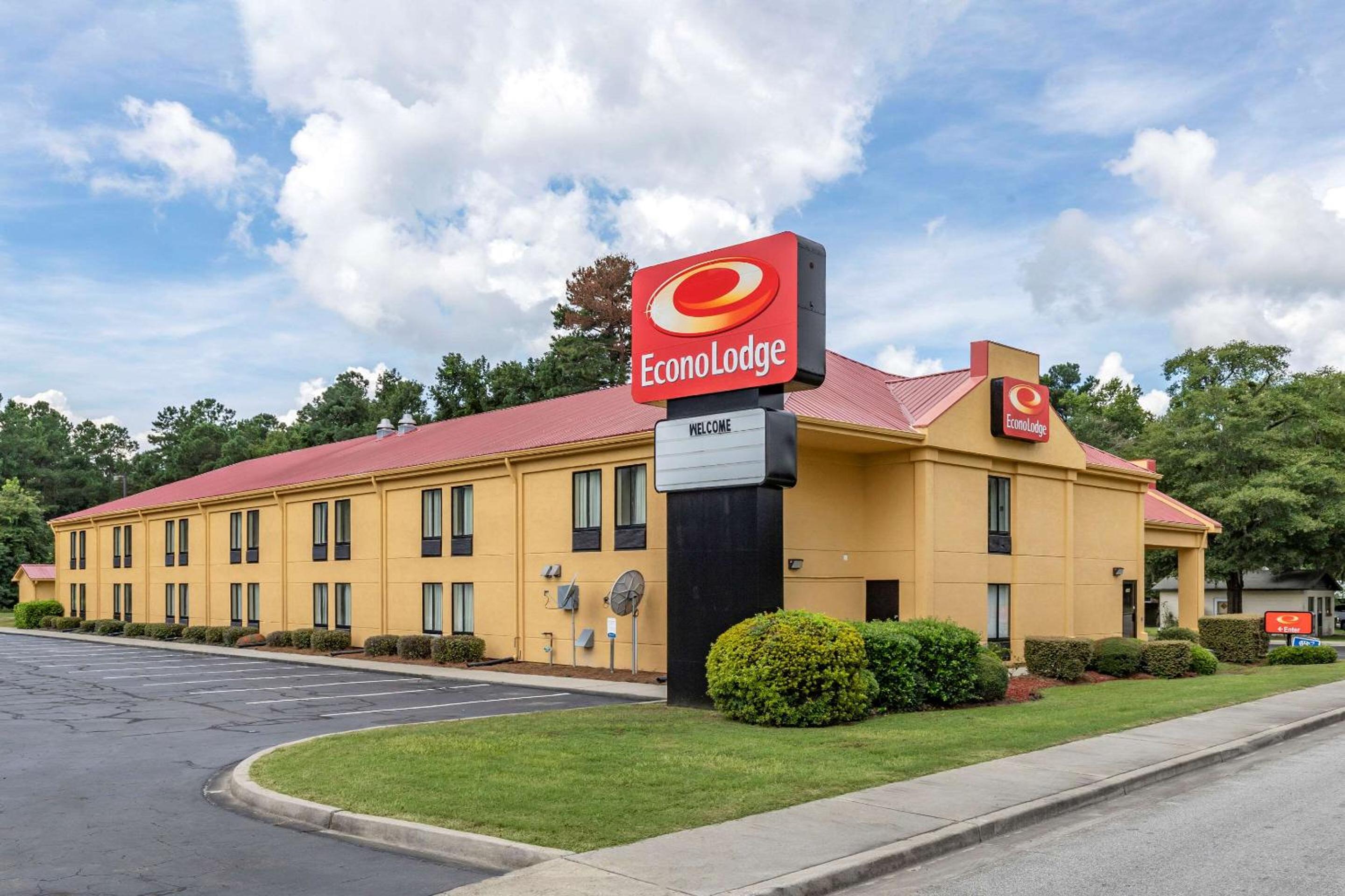 Econo Lodge Saint Stephen view 3