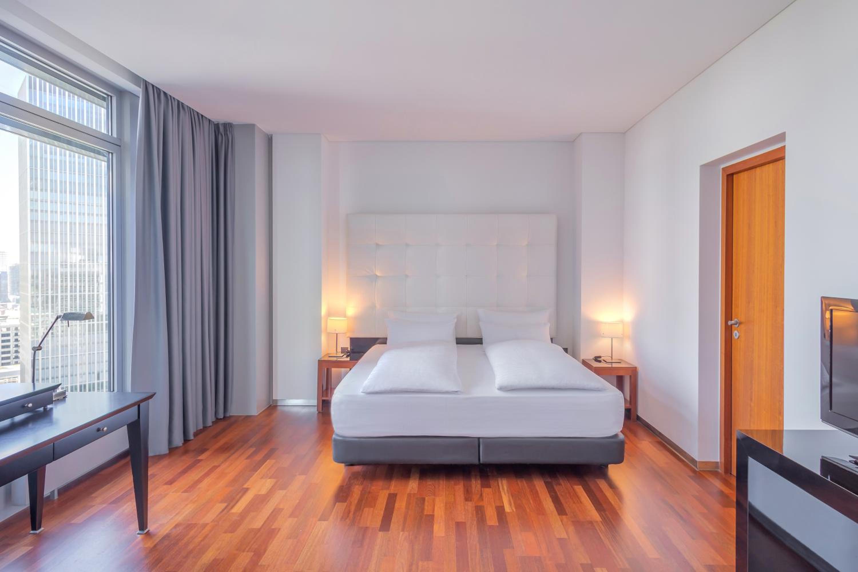 INNSiDE by Melia Frankfurt Eurotheum - Property Image 22
