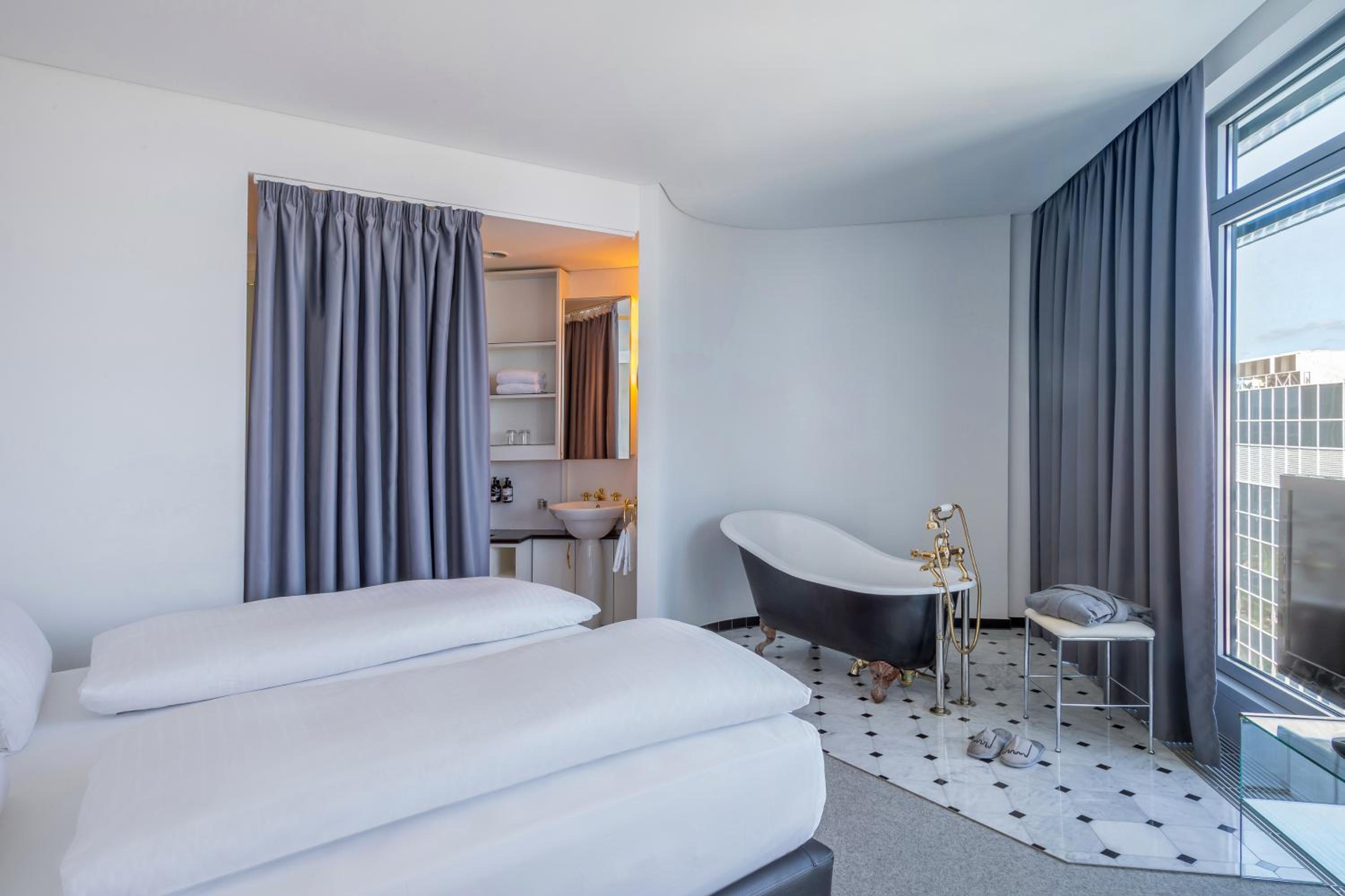 INNSiDE by Melia Frankfurt Eurotheum - Property Image 36