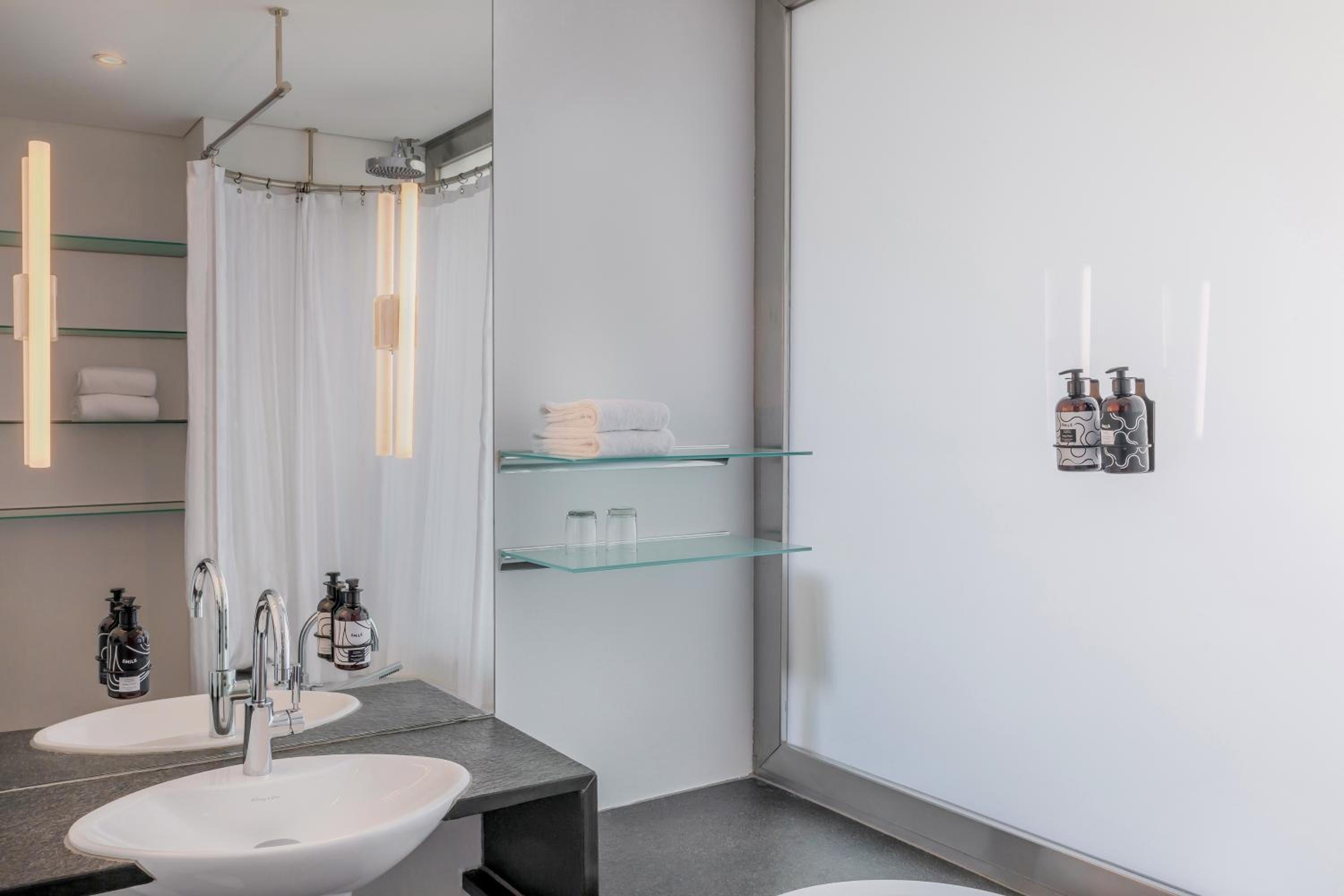 INNSiDE by Melia Frankfurt Eurotheum - Property Image 12