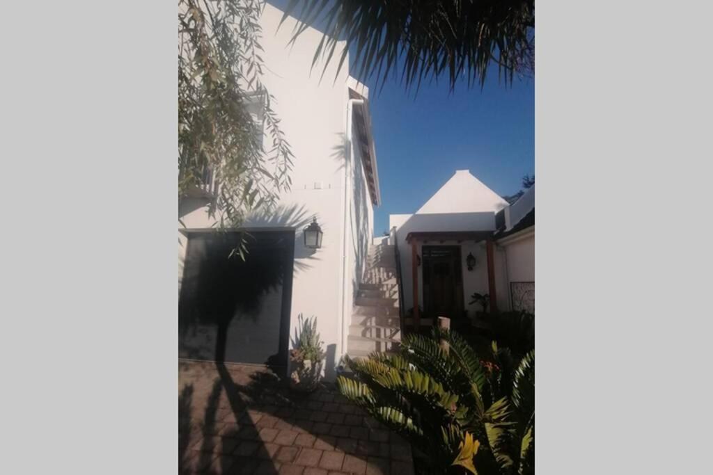 Cape Dutch Flair