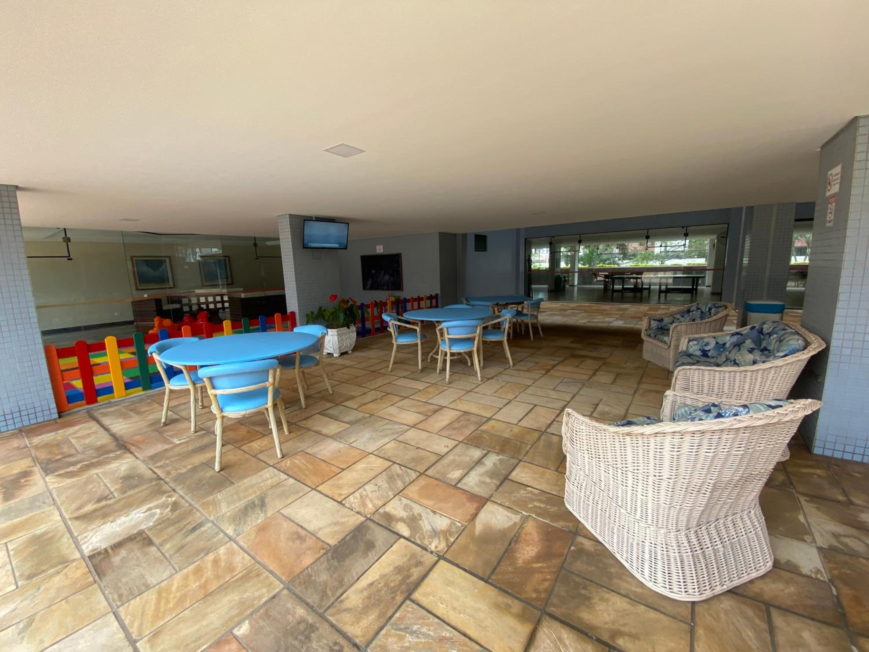 Apartamento em Condomínio- Pertinho dos Shows de Caioba!
