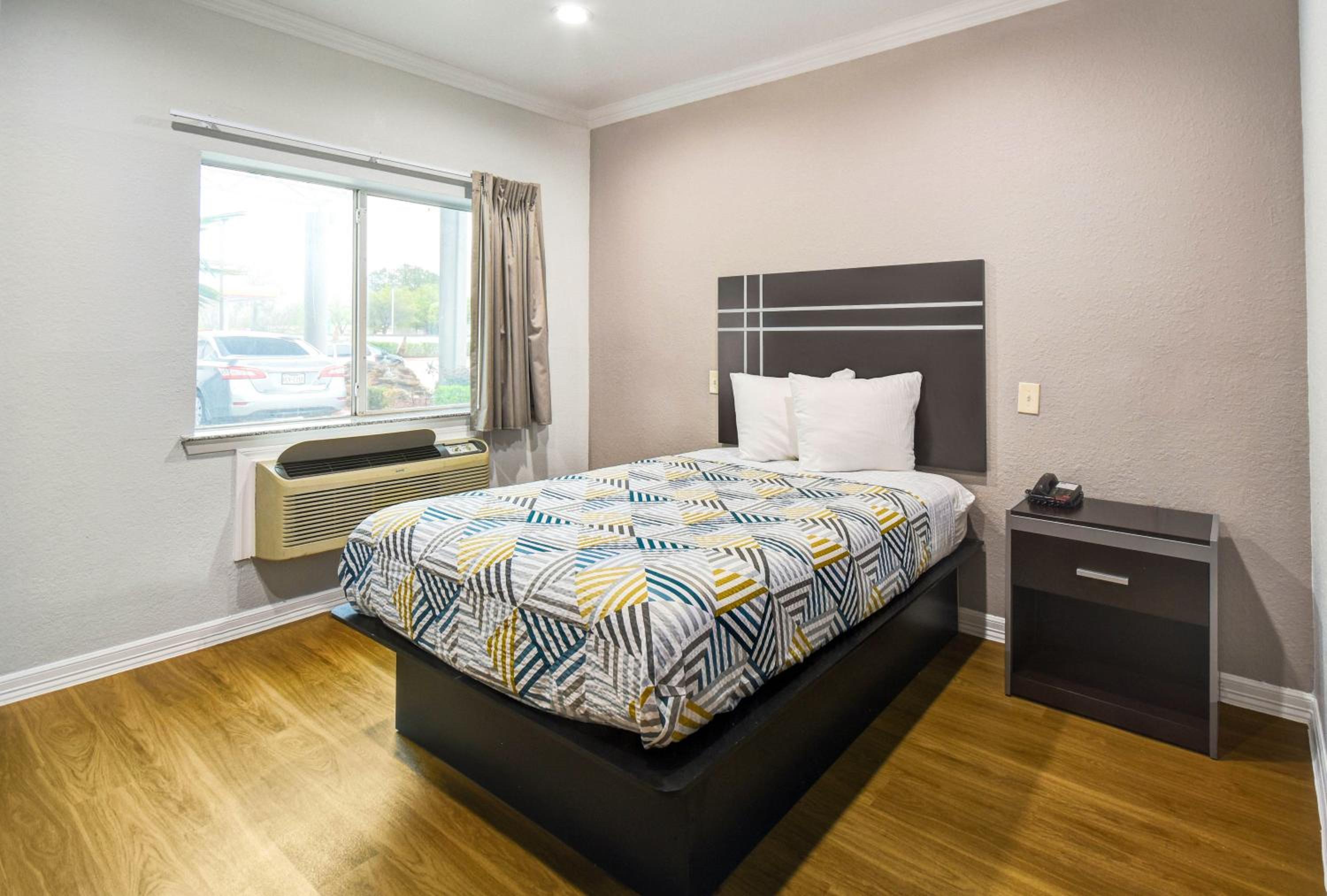 Motel 6 Humble, TX - Houston International Airport - Property Image 16