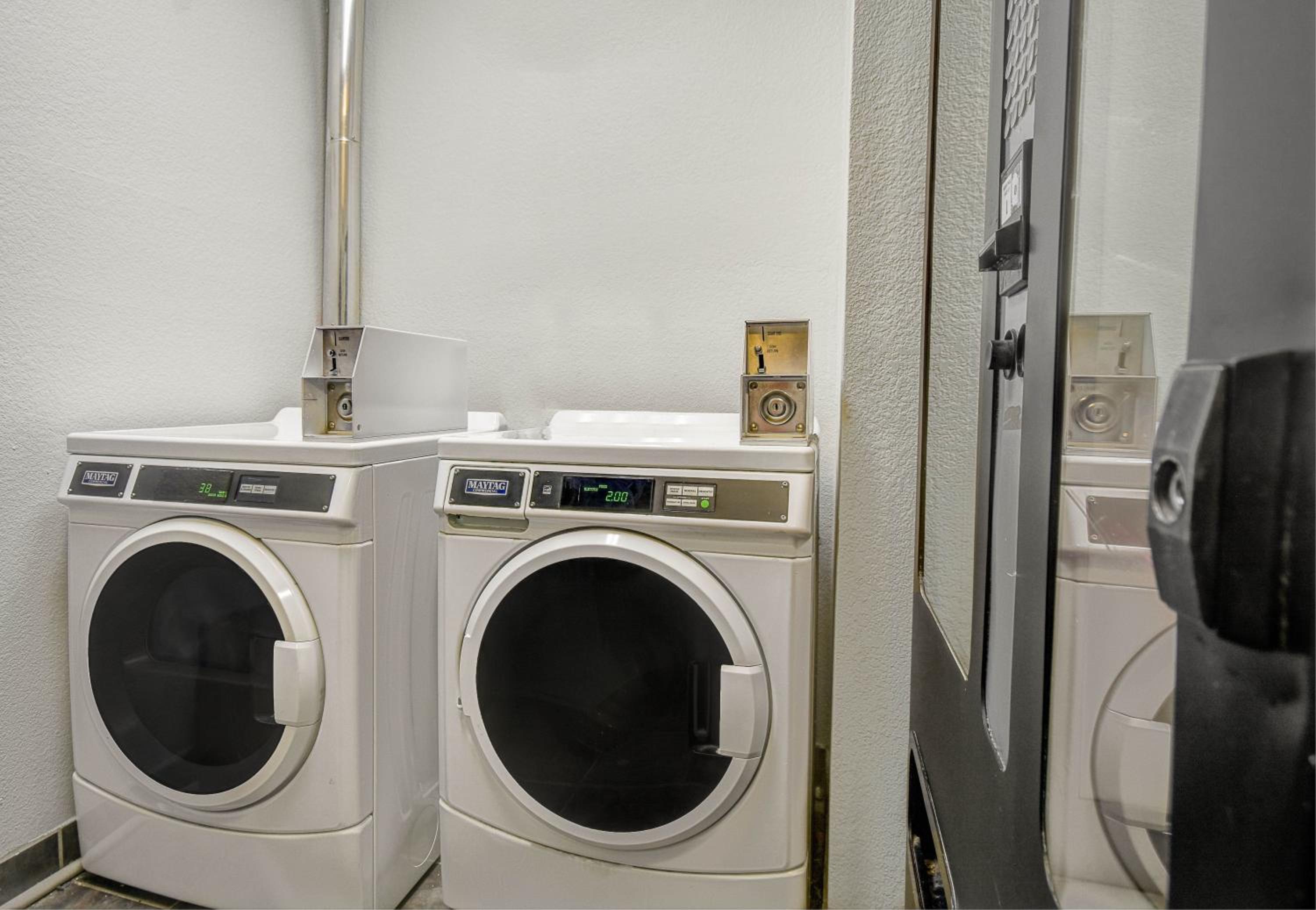 Motel 6 Humble, TX - Houston International Airport - Property Image 1