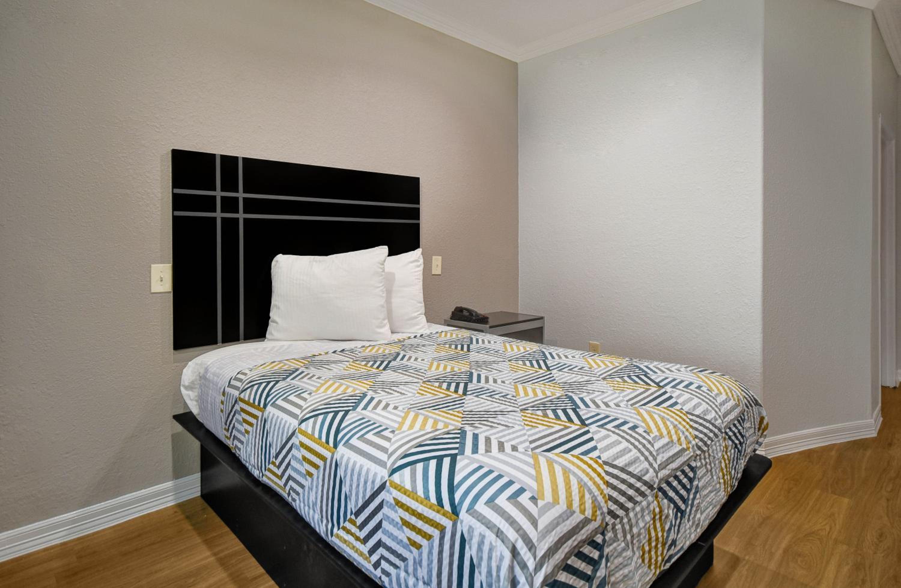 Motel 6 Humble, TX - Houston International Airport - Property Image 11