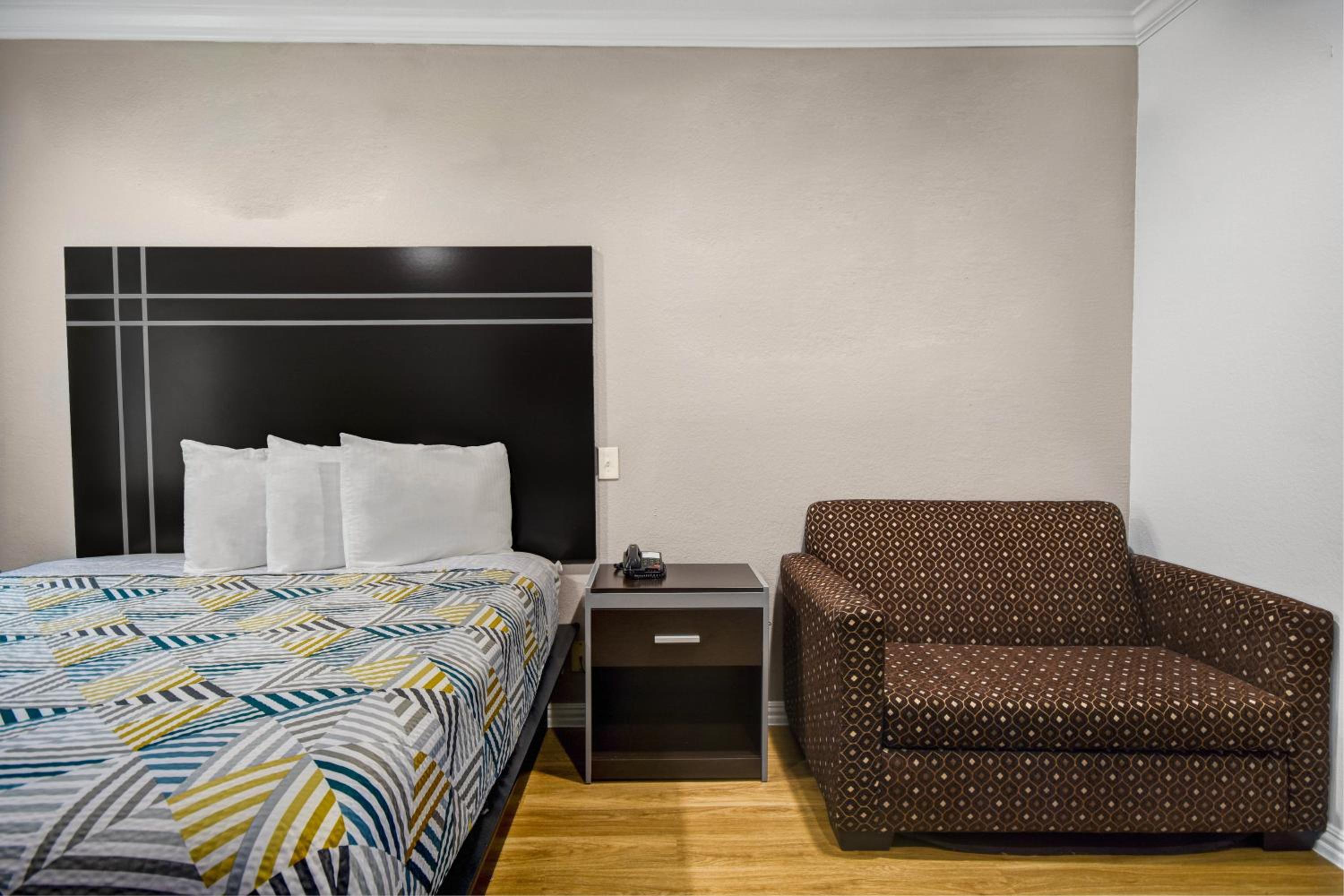 Motel 6 Humble, TX - Houston International Airport - Property Image 6